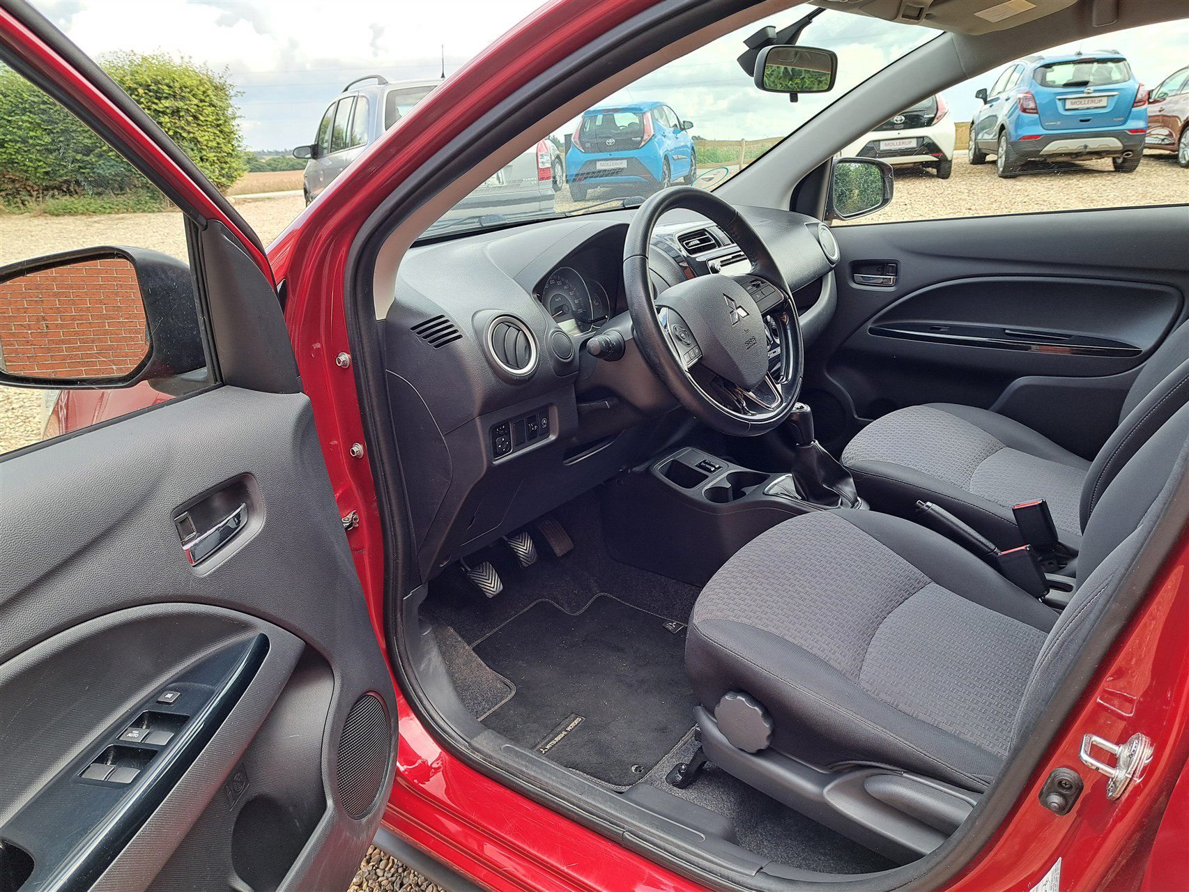 Billede af Mitsubishi Space Star 1,2 Inlead 80HK 5d