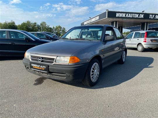 Opel Astra 1,6 i GL 75HK 3d
