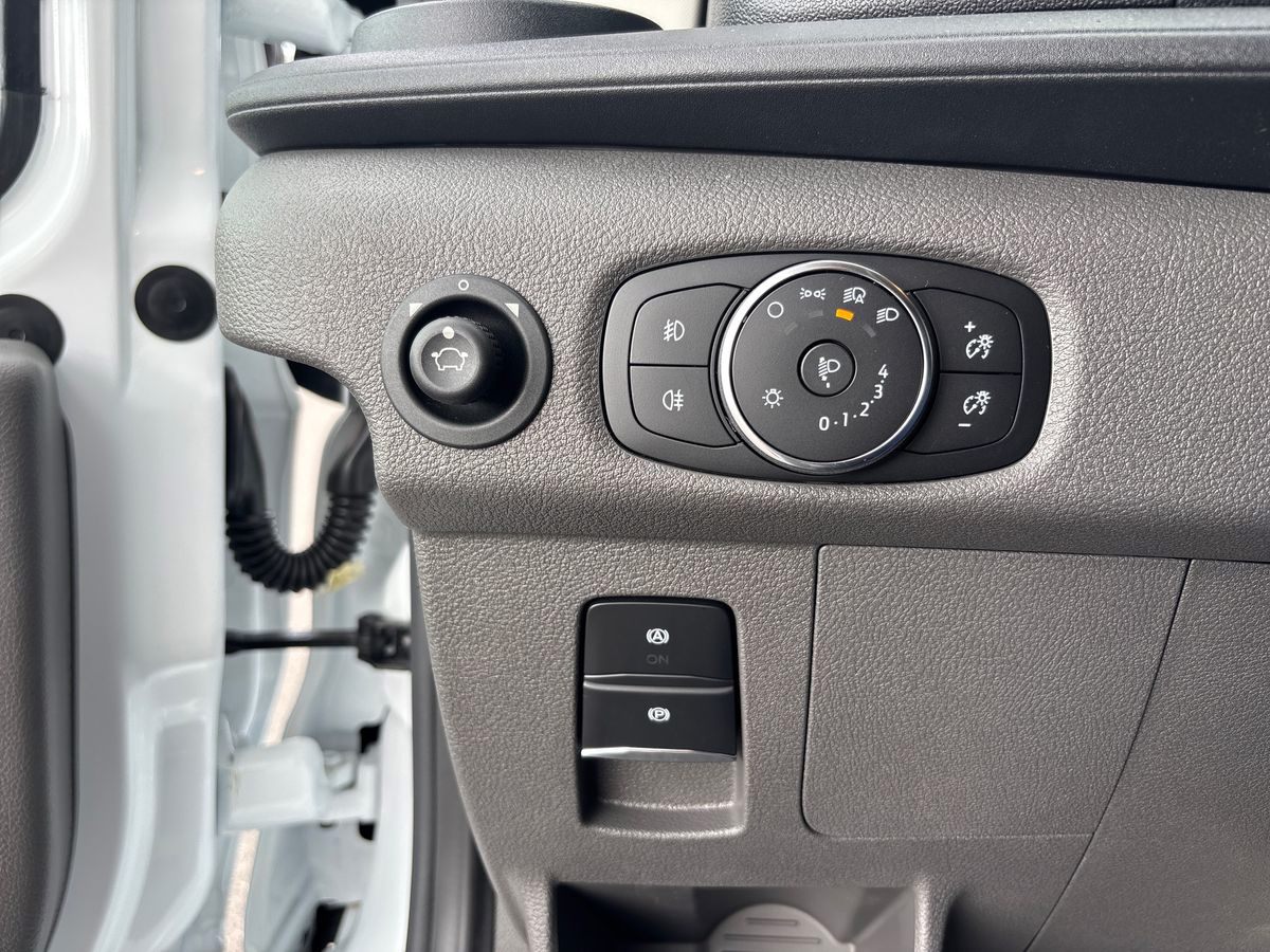 Billede af Ford Transit 350 L3H2 2,0 TDCi Trend 165HK Van 8g Aut.