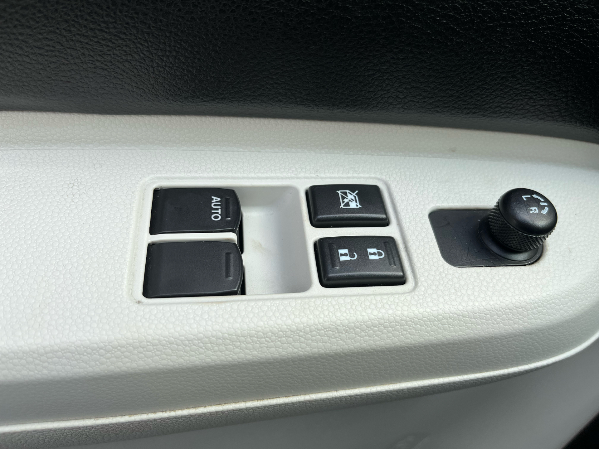 Billede af Suzuki Ignis 1,2 Dualjet Active Hit AEB 90HK 5d