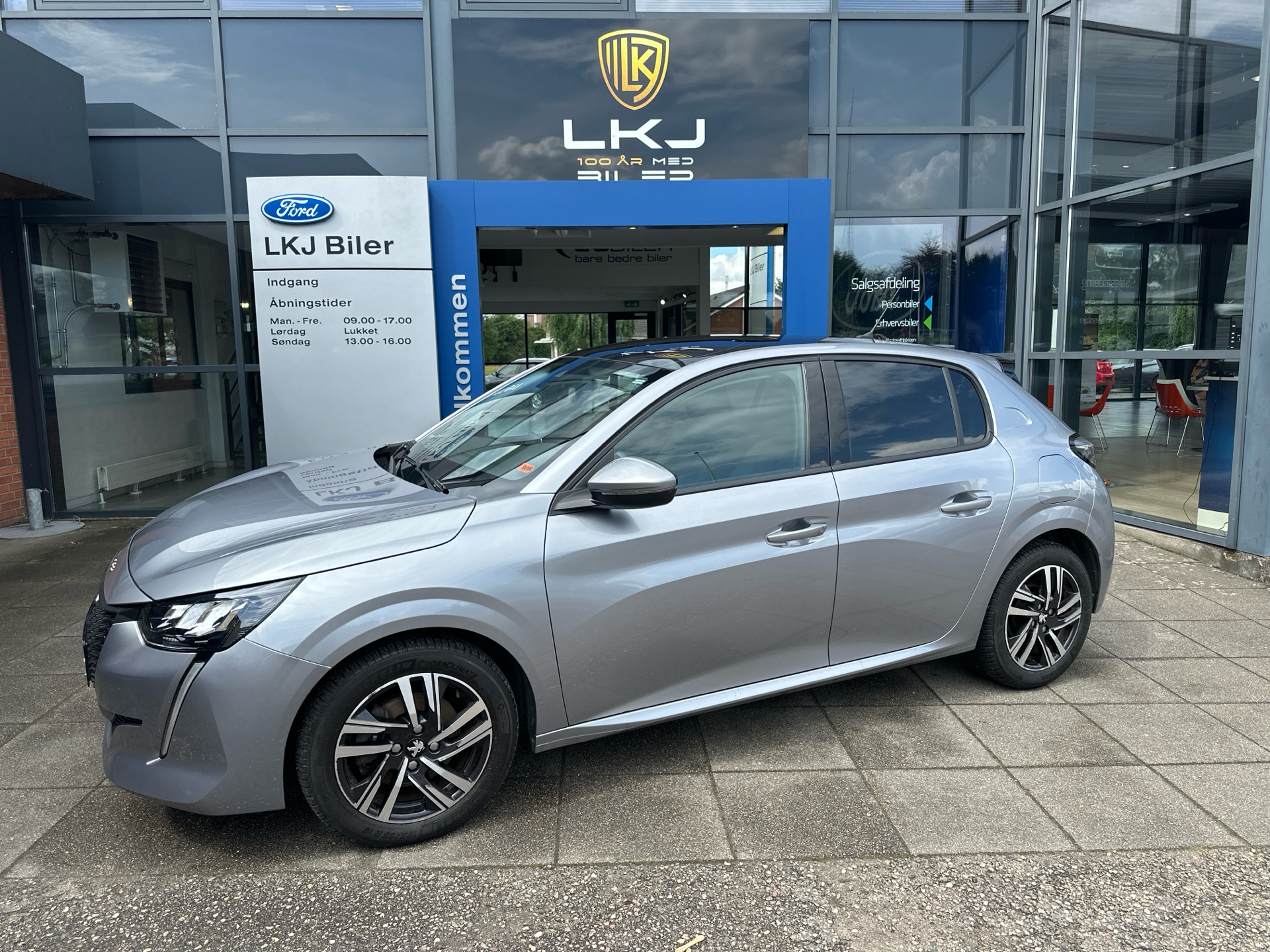 Billede af Peugeot 208 1,2 PureTech Allure Sky 100HK 5d 6g