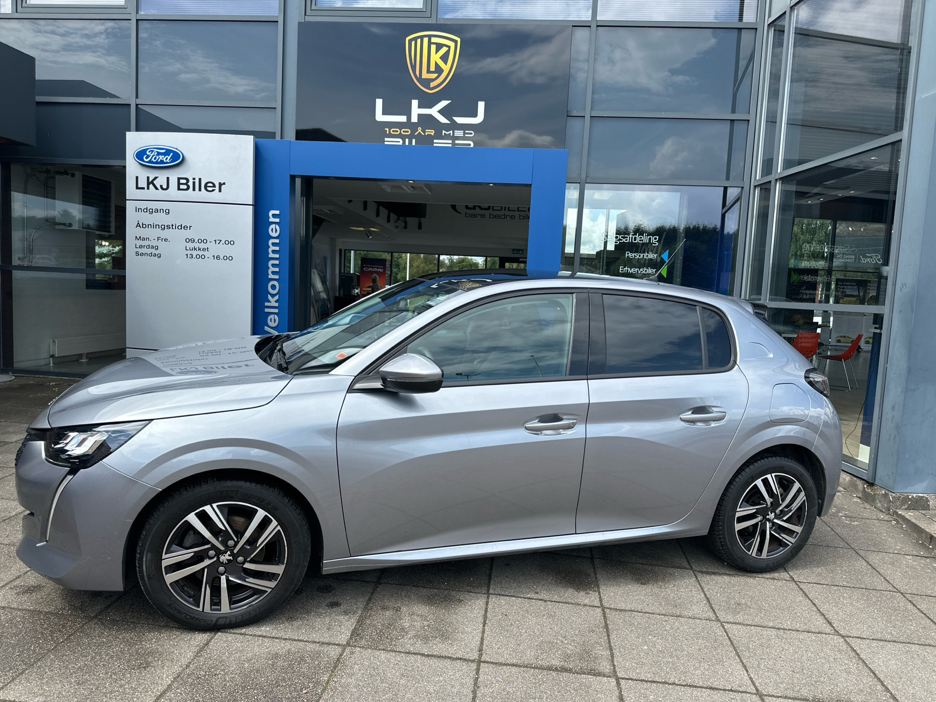 Billede af Peugeot 208 1,2 PureTech Allure Sky 100HK 5d 6g