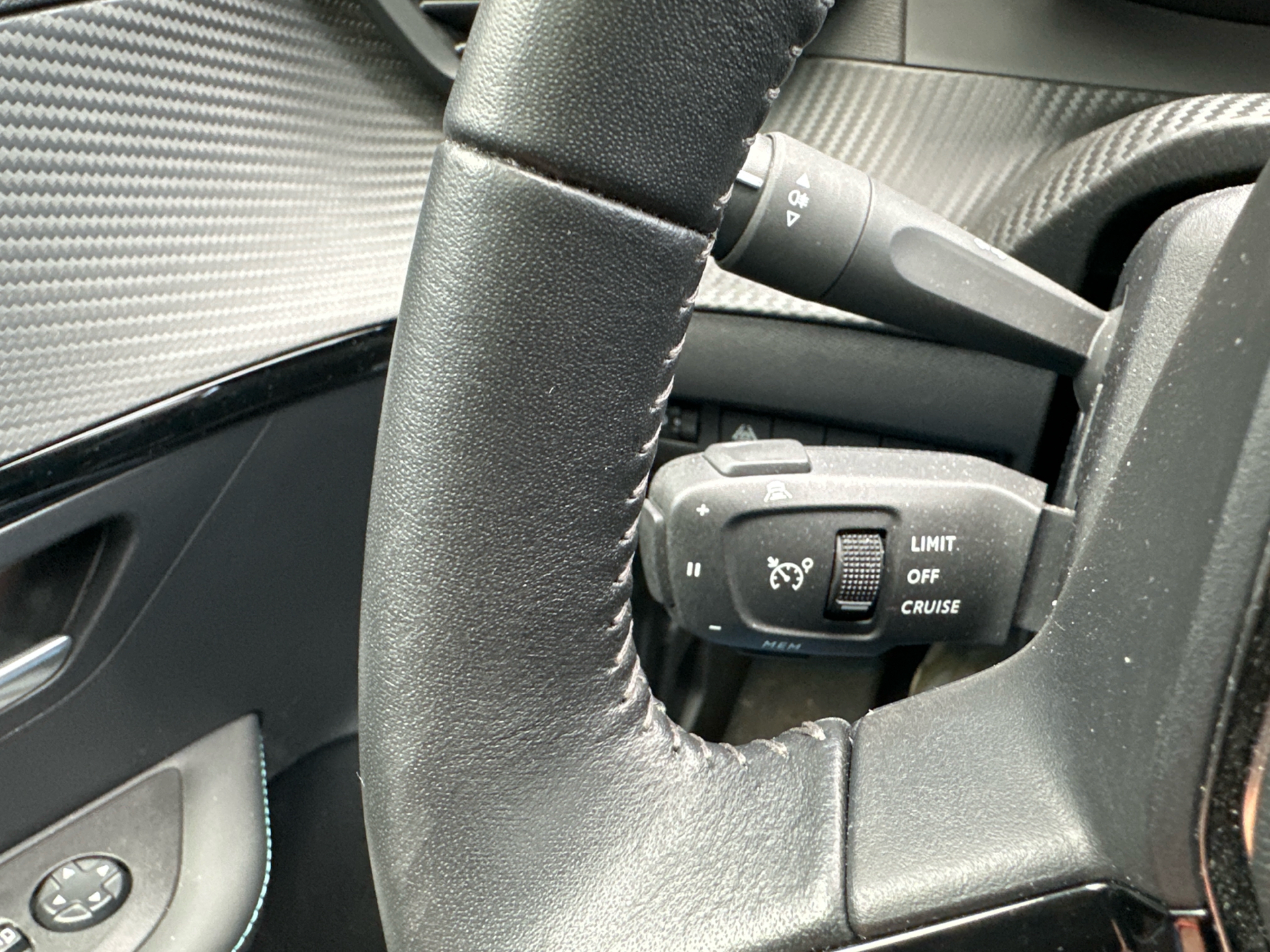 Billede af Peugeot 208 1,2 PureTech Allure Sky 100HK 5d 6g