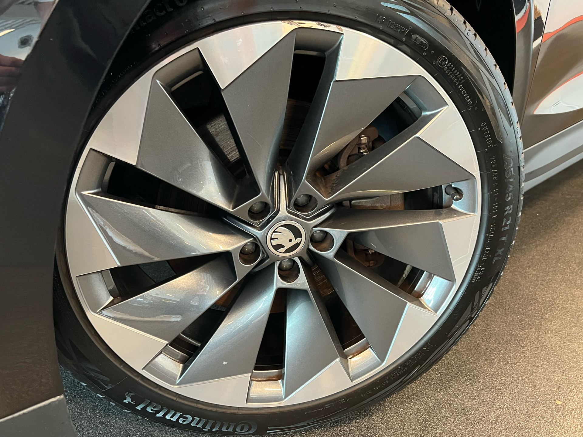 Billede af Skoda Enyaq iV 80 EL Design Selection Suite 204HK 5d Aut.