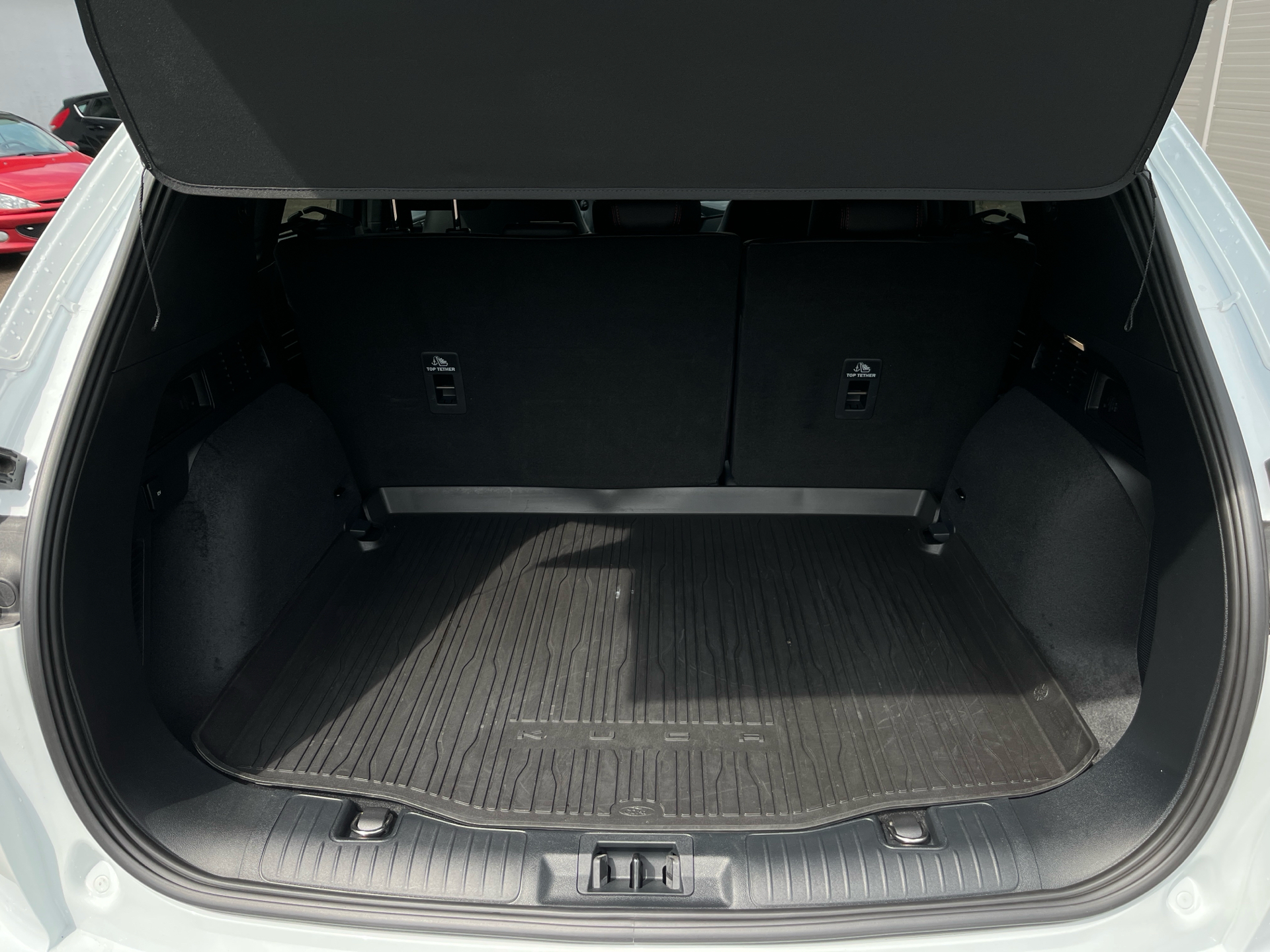 Billede af Ford Kuga 2,5 Plugin-hybrid ST-Line X CVT 225HK 5d Trinl. Gear