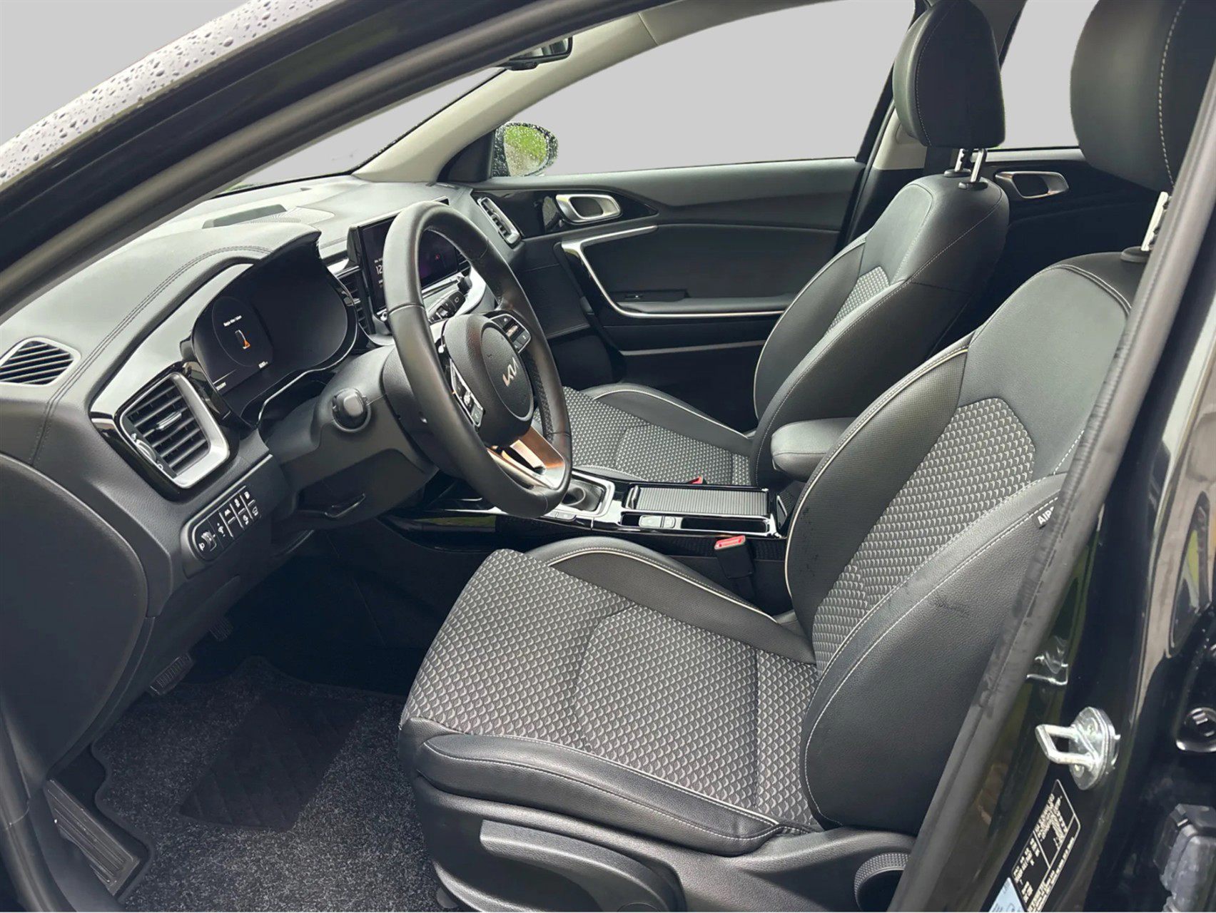 Billede af Kia Ceed SW 1,6 GDI PHEV  Plugin-hybrid Upgrade DCT 141HK Stc 6g Aut.