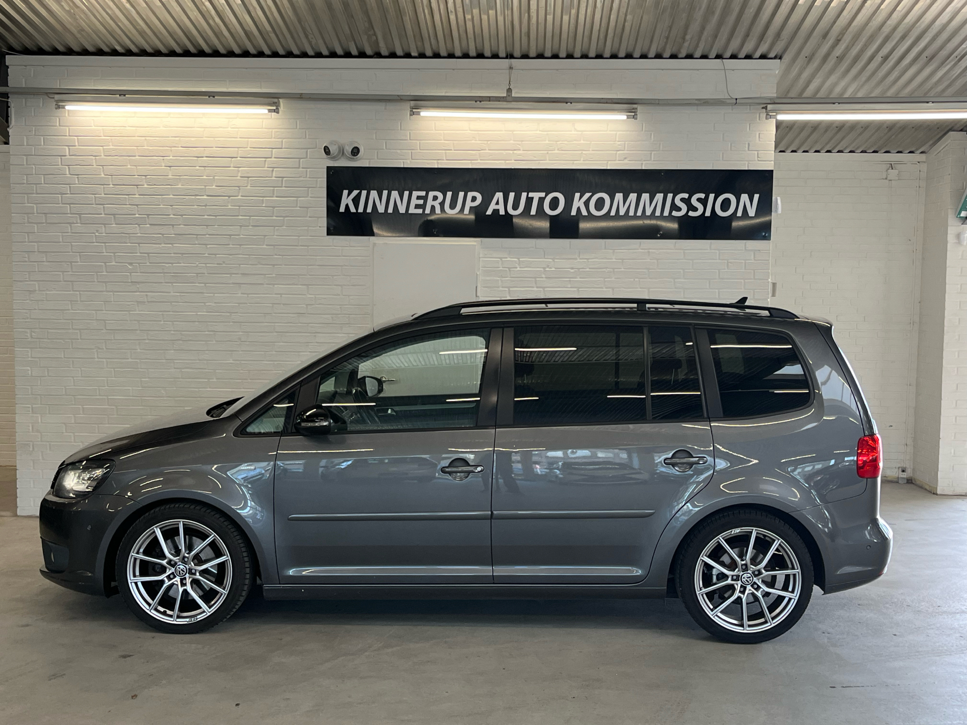 Billede af VW Touran 2,0 TDI BMT Highline 140HK 6g