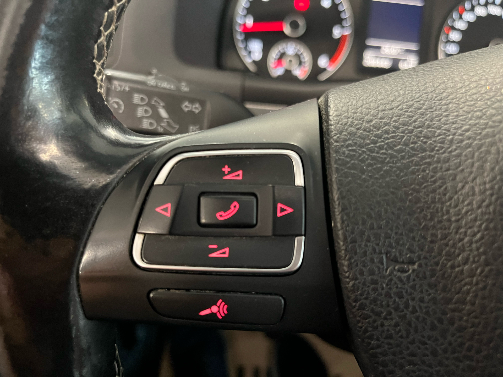 Billede af VW Touran 2,0 TDI BMT Highline 140HK 6g