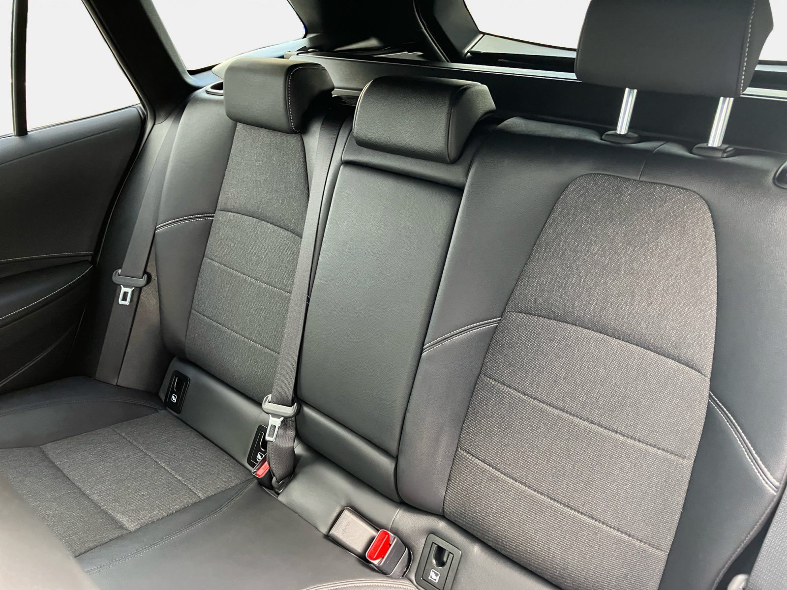 Billede af Toyota Corolla Touring Sports 1,8 Hybrid H3 Premium Safety Plus E-CVT 122HK Stc Trinl. Gear