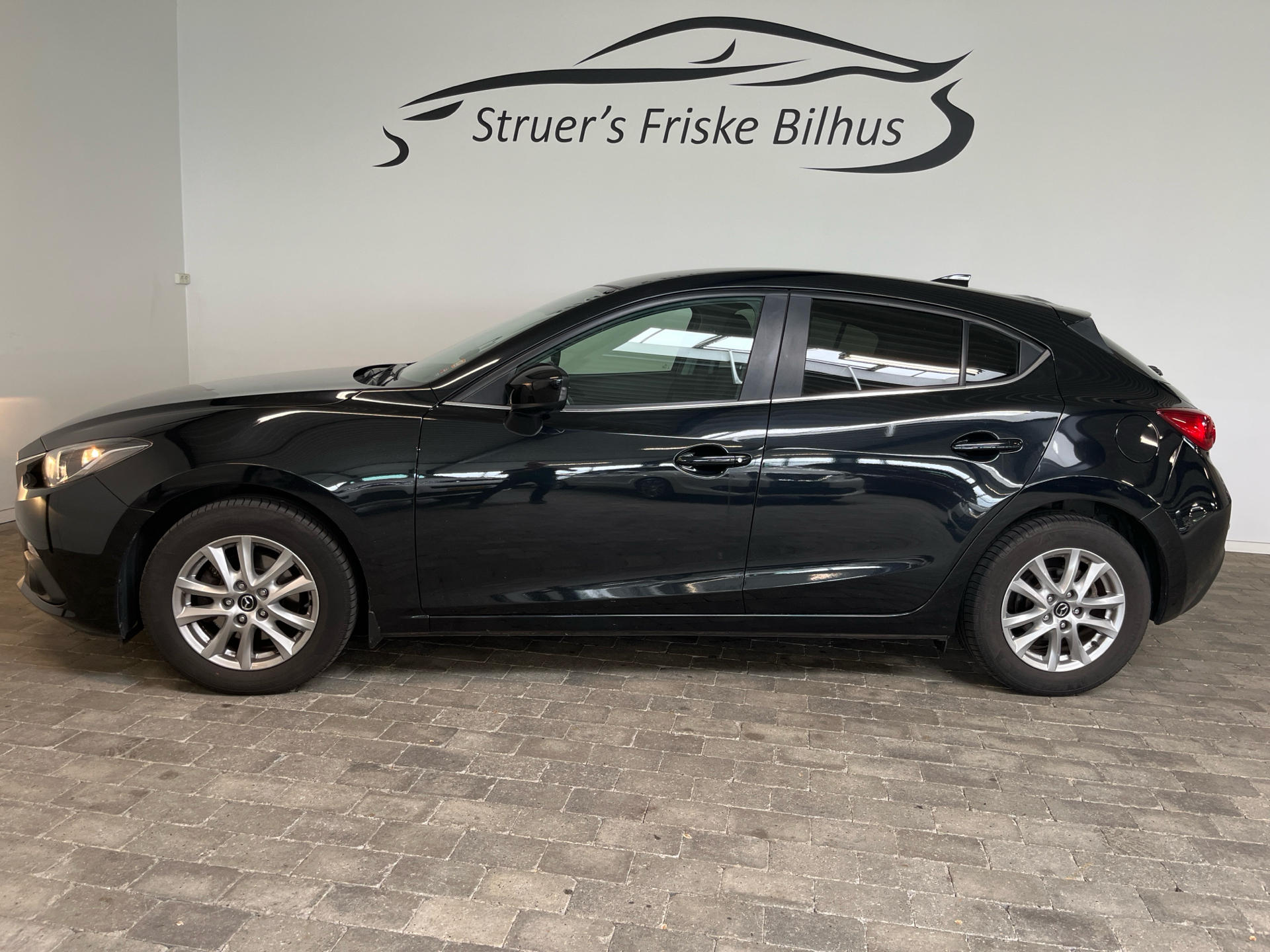 Billede af Mazda 3 2,0 Skyactiv-G Vision 120HK 5d 6g Aut.