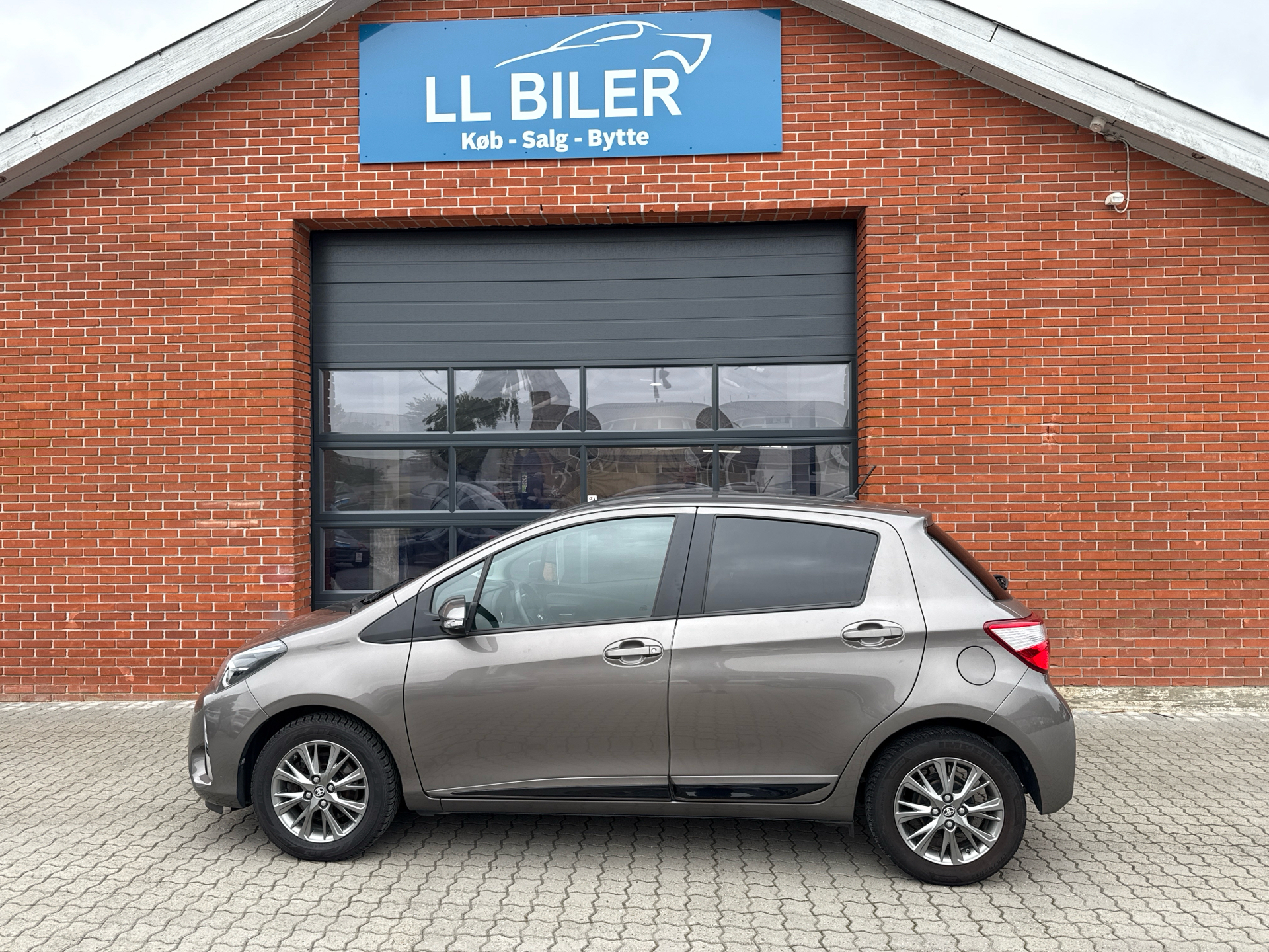 Billede af Toyota Yaris 1,5 VVT-I T2 Premium 111HK 5d 6g
