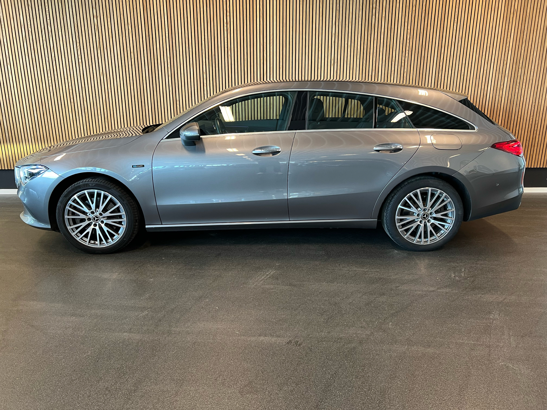 Billede af Mercedes-Benz CLA250 e Shooting Brake 1,3 Plugin-hybrid Progressive 8G-DCT 218HK Stc 8g Aut.