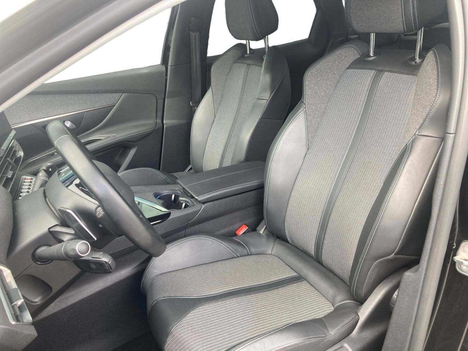 Billede af Peugeot 3008 1,6 PureTech  Plugin-hybrid First Selection EAT8 225HK 5d 8g Aut.