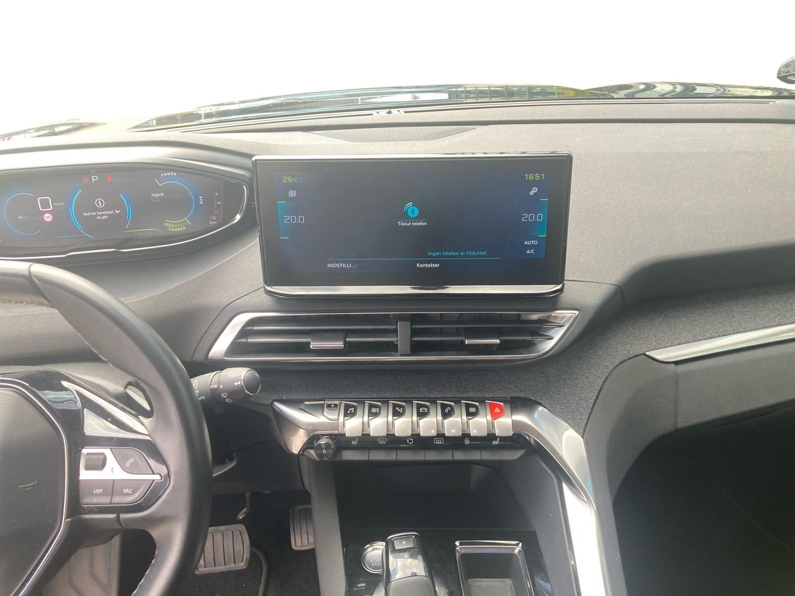 Billede af Peugeot 3008 1,6 PureTech  Plugin-hybrid First Selection EAT8 225HK 5d 8g Aut.