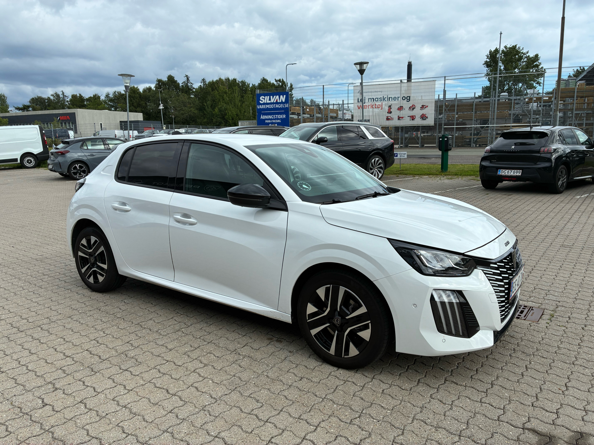 Billede af Peugeot 208 1,2 PureTech Allure+ 100HK 5d 6g