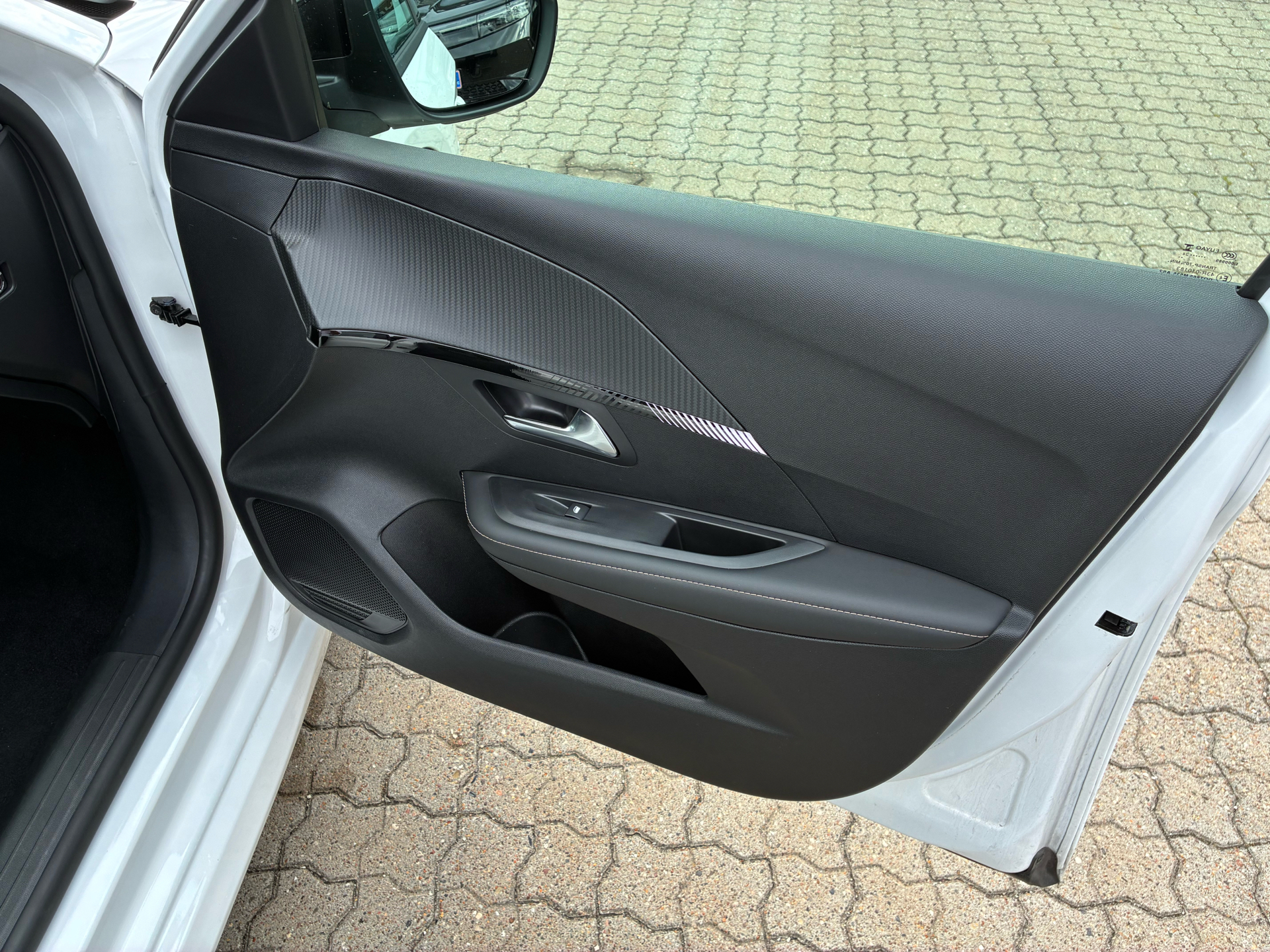 Billede af Peugeot 208 1,2 PureTech Allure+ 100HK 5d 6g