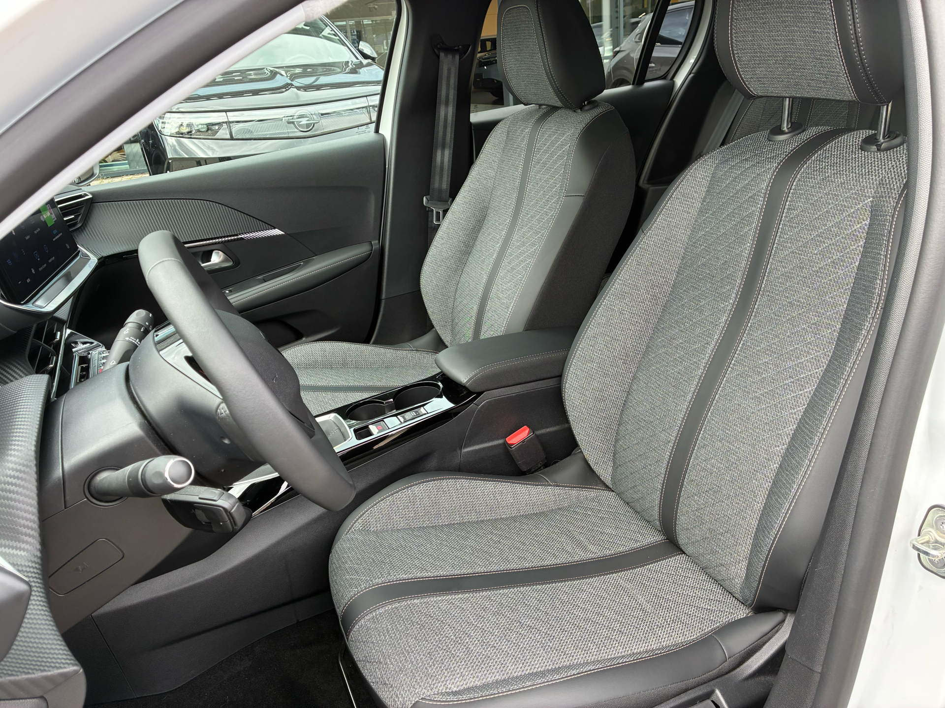 Billede af Peugeot 208 1,2 PureTech Allure+ 100HK 5d 6g