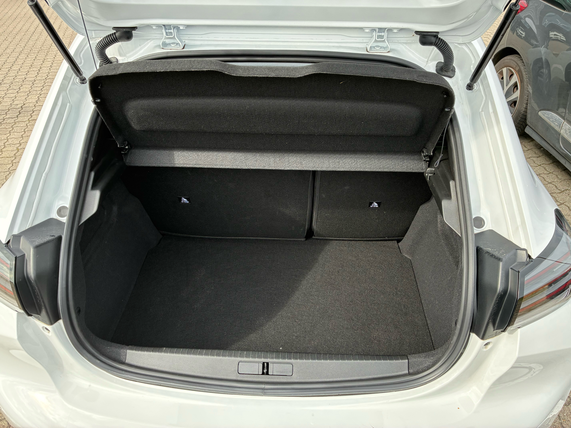 Billede af Peugeot 208 1,2 PureTech Allure+ 100HK 5d 6g