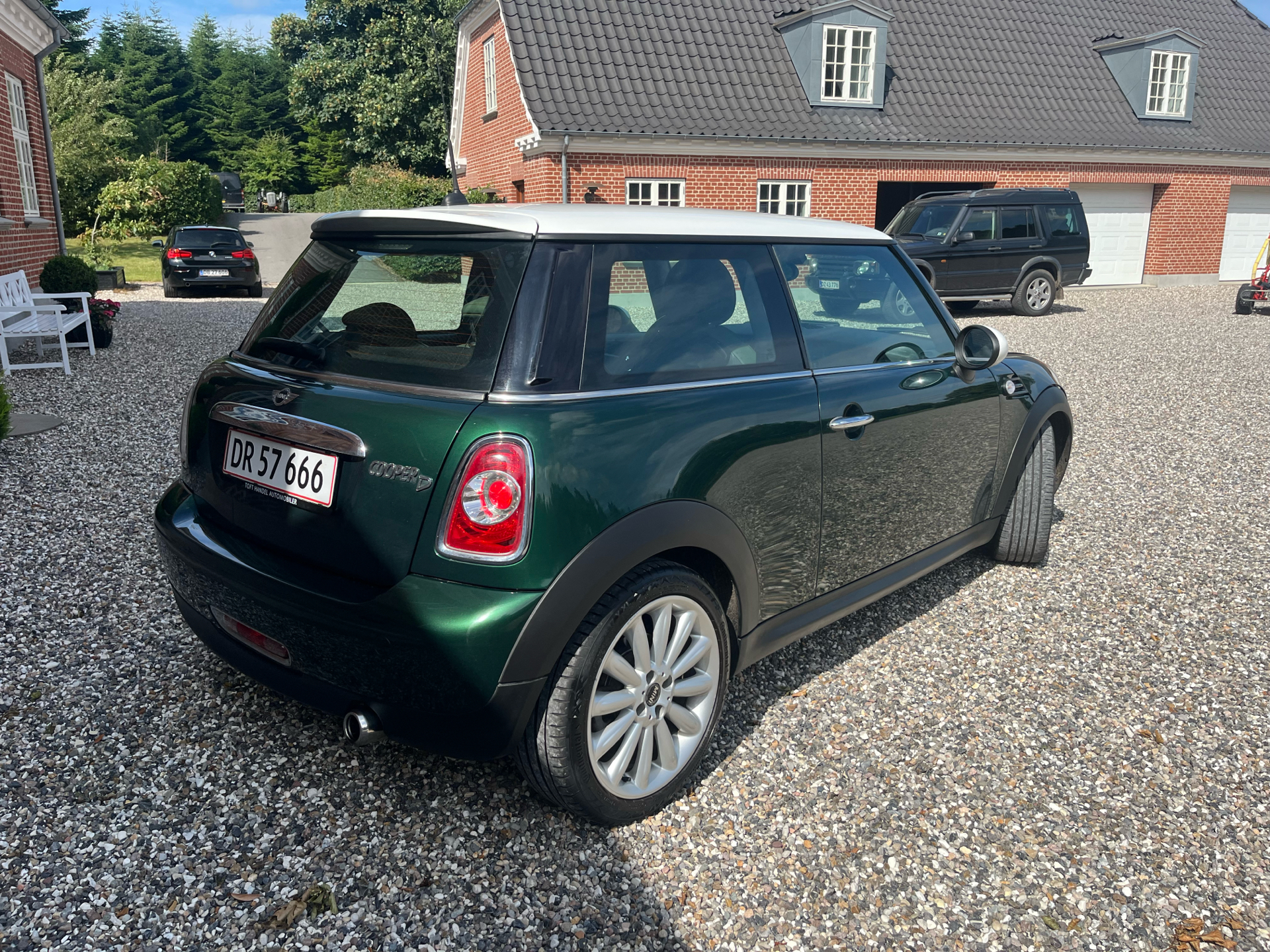 Billede af Mini Cooper 1,6 D Cooper 112HK 3d