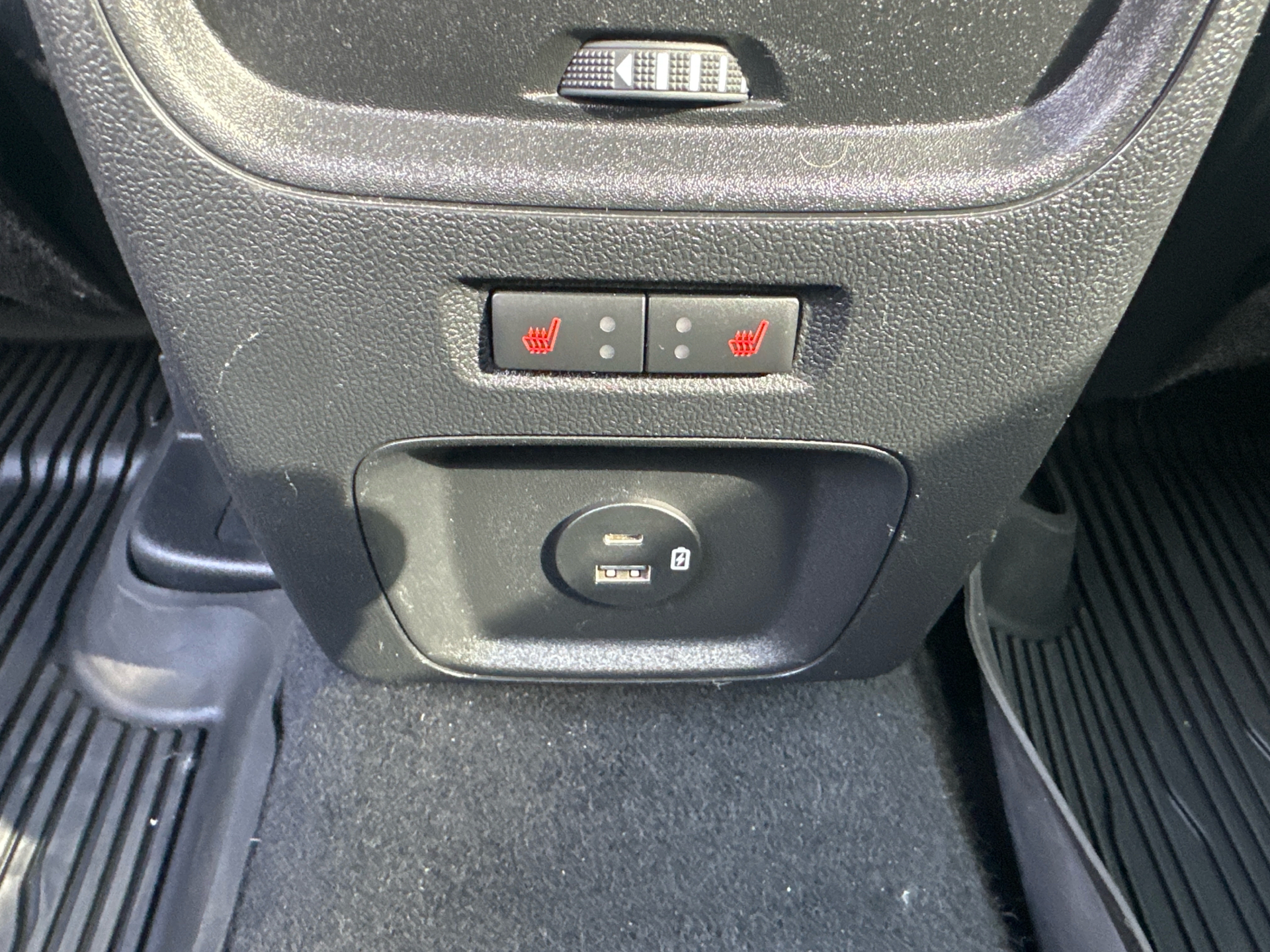 Billede af Ford Kuga 2,5 Plugin-hybrid ST-Line X CVT 225HK 5d Trinl. Gear