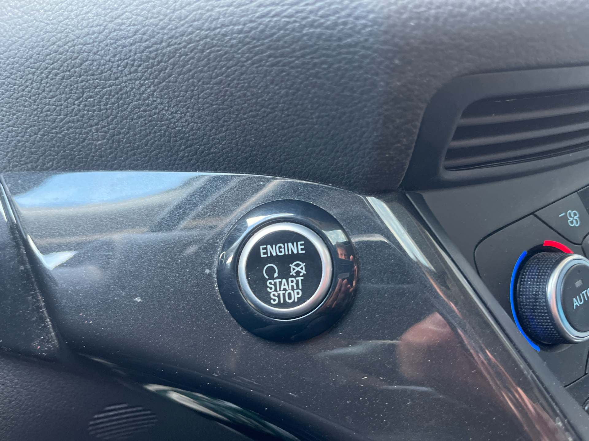 Billede af Ford Kuga 1,5 EcoBoost Titanium Attack 150HK 5d 6g