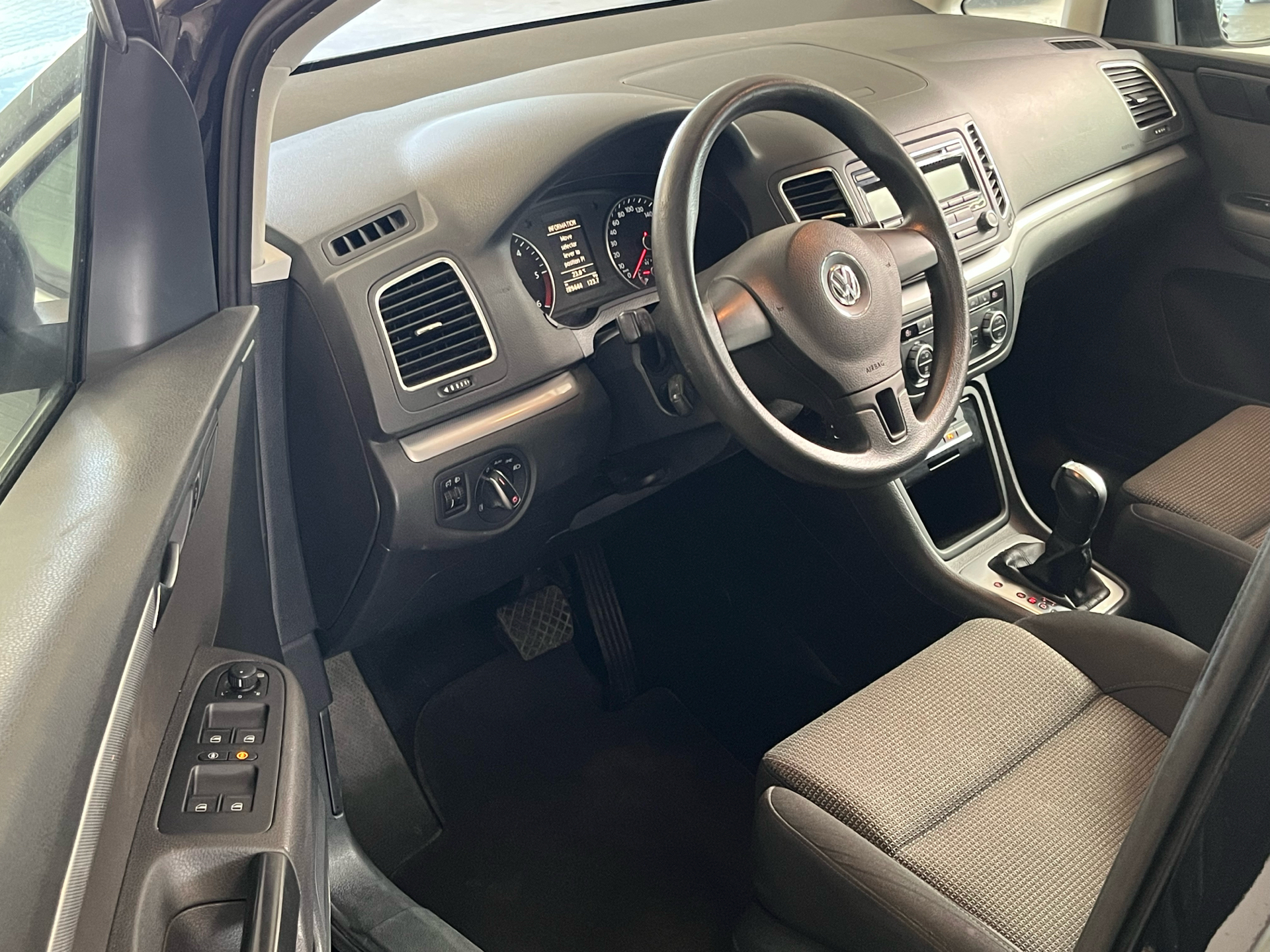Billede af VW Sharan 2,0 BlueMotion TDI DPF Comfortline DSG 140HK 6g Aut.