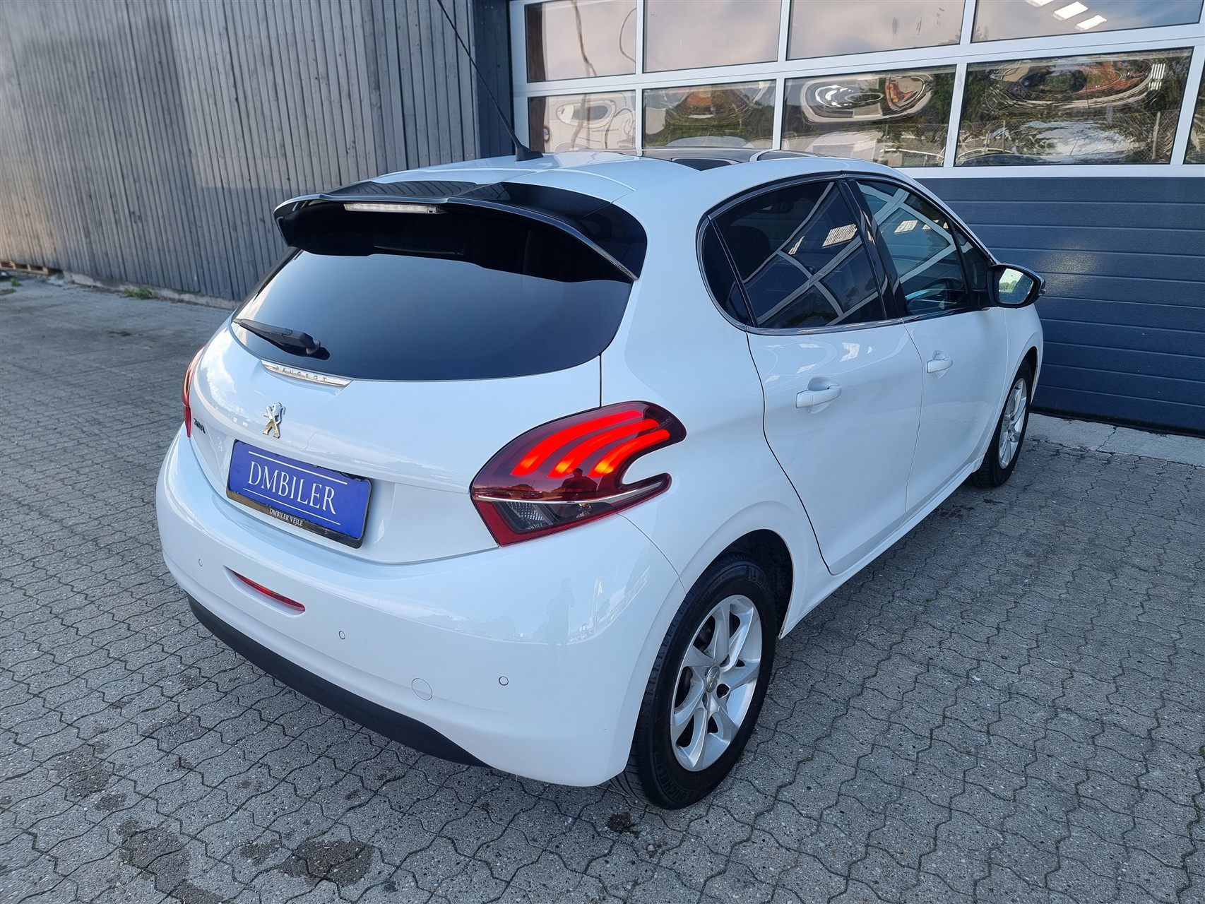 Billede af Peugeot 208 1,6 BlueHDi Allure Sky 100HK 5d
