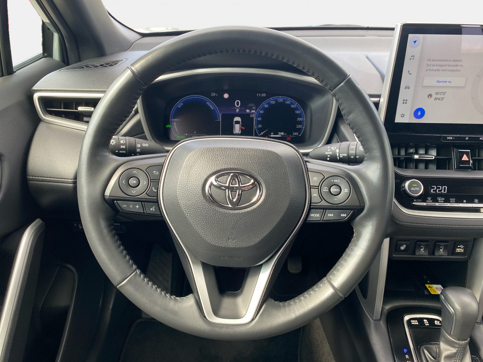 Billede af Toyota Corolla Cross 1,8 Hybrid Style Comfort 140HK 5d Aut.