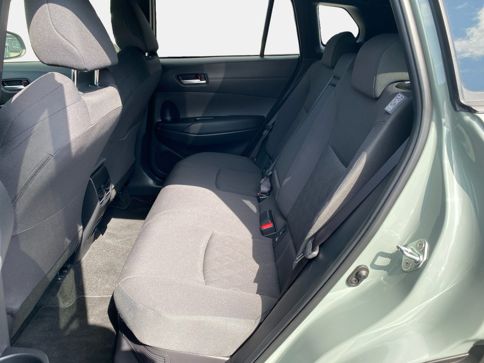 Billede af Toyota Corolla Cross 1,8 Hybrid Style Comfort 140HK 5d Aut.