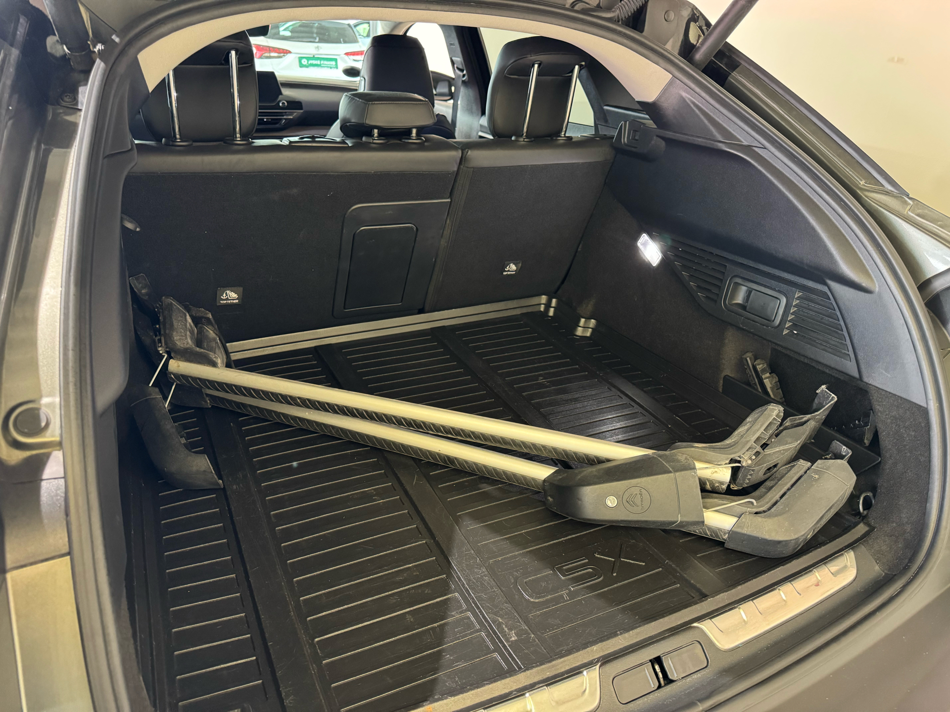 Billede af Citroën C5 X 1,6 Plugin-hybrid Palais 225HK 5d 8g Aut.