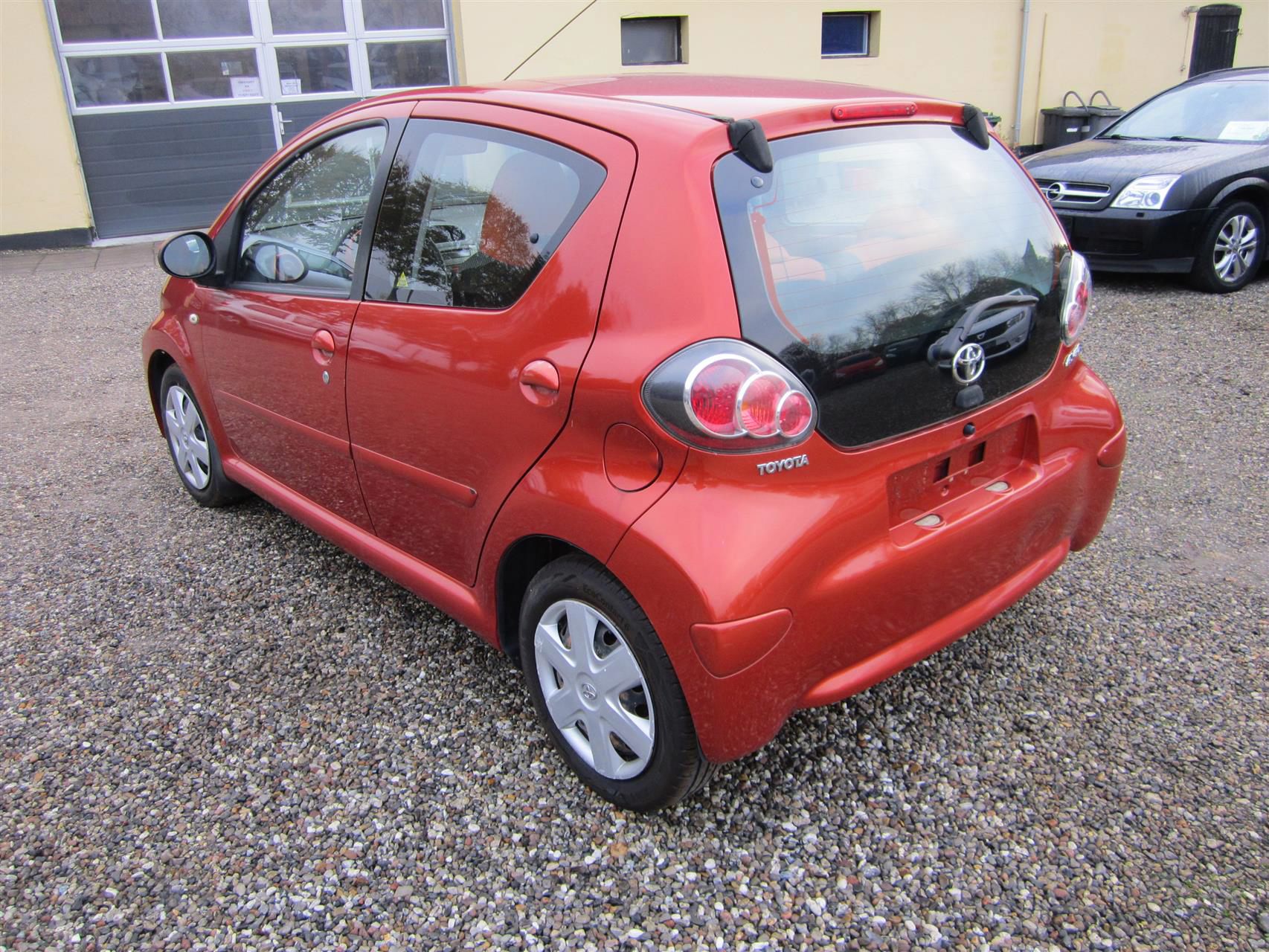 Billede af Toyota Aygo 1,0 VVT-I T2 Air Spice 68HK 5d