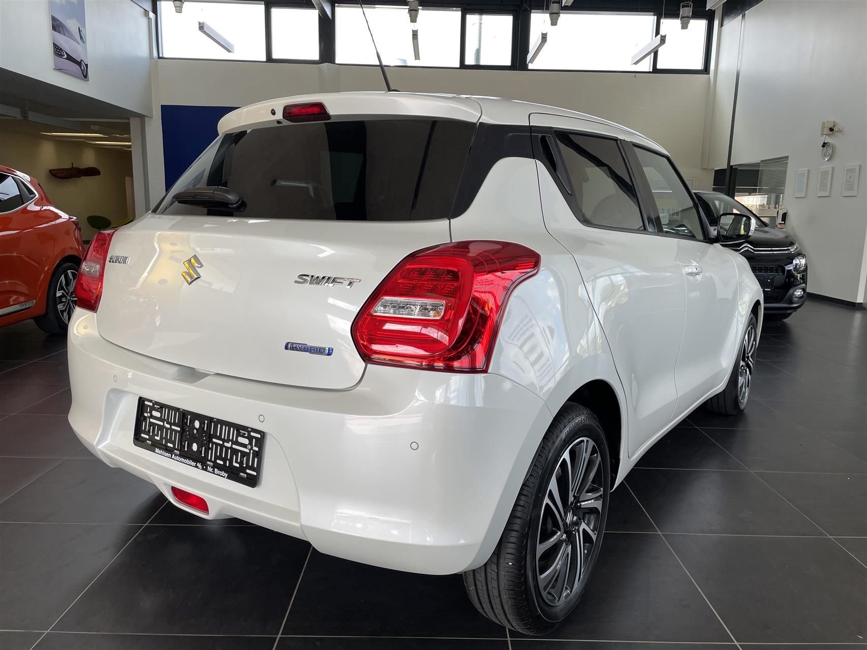 Billede af Suzuki Swift 1,2 Dualjet  Mild hybrid Exclusive AEB CVT 83HK 5d Trinl. Gear
