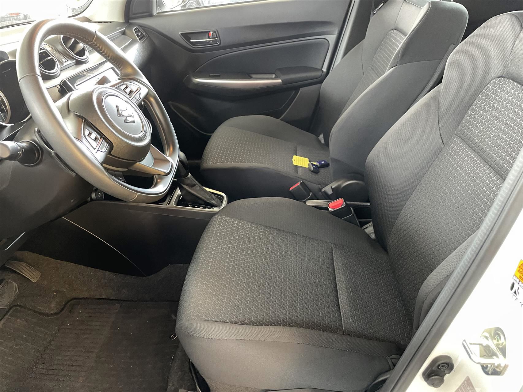 Billede af Suzuki Swift 1,2 Dualjet  Mild hybrid Exclusive AEB CVT 83HK 5d Trinl. Gear