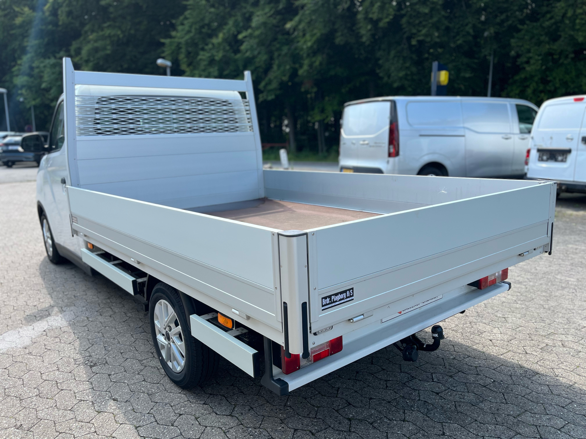 Billede af Maxus e-Deliver 3 LWB 50,2 kWh EL 122HK Ladv./Chas. Trinl. Gear