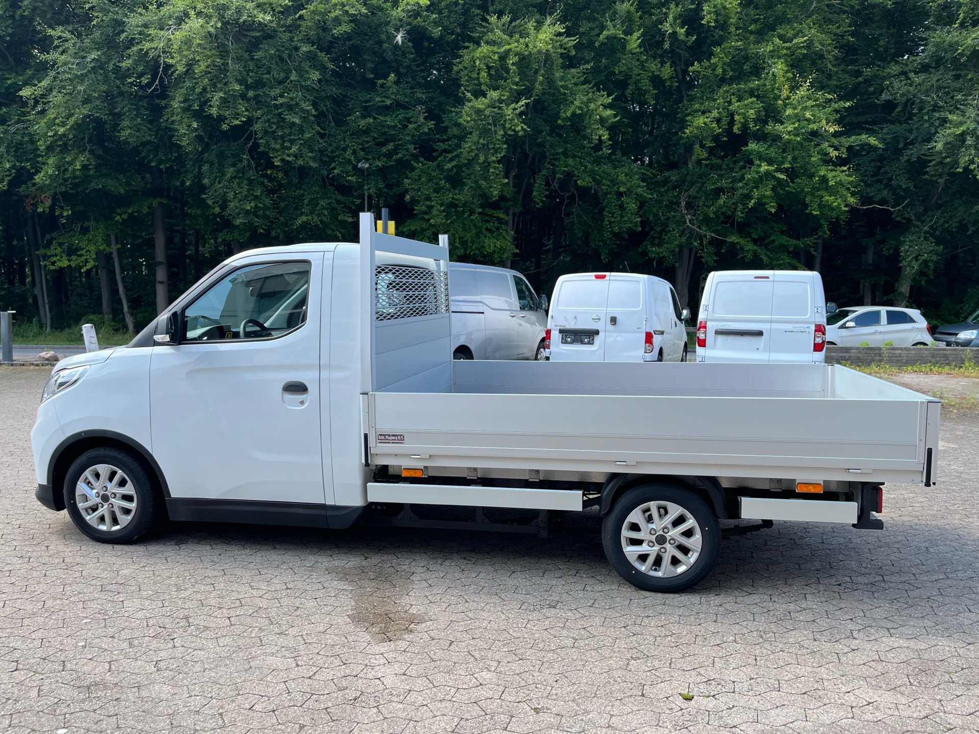 Billede af Maxus e-Deliver 3 LWB 50,2 kWh EL 122HK Ladv./Chas. Trinl. Gear