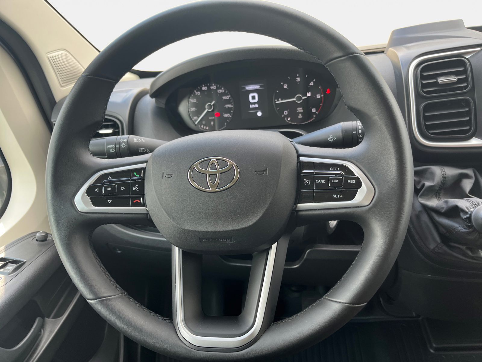 Billede af Toyota Proace Max Medium 2,2 D Comfort m. højt tag 140HK Van 6g