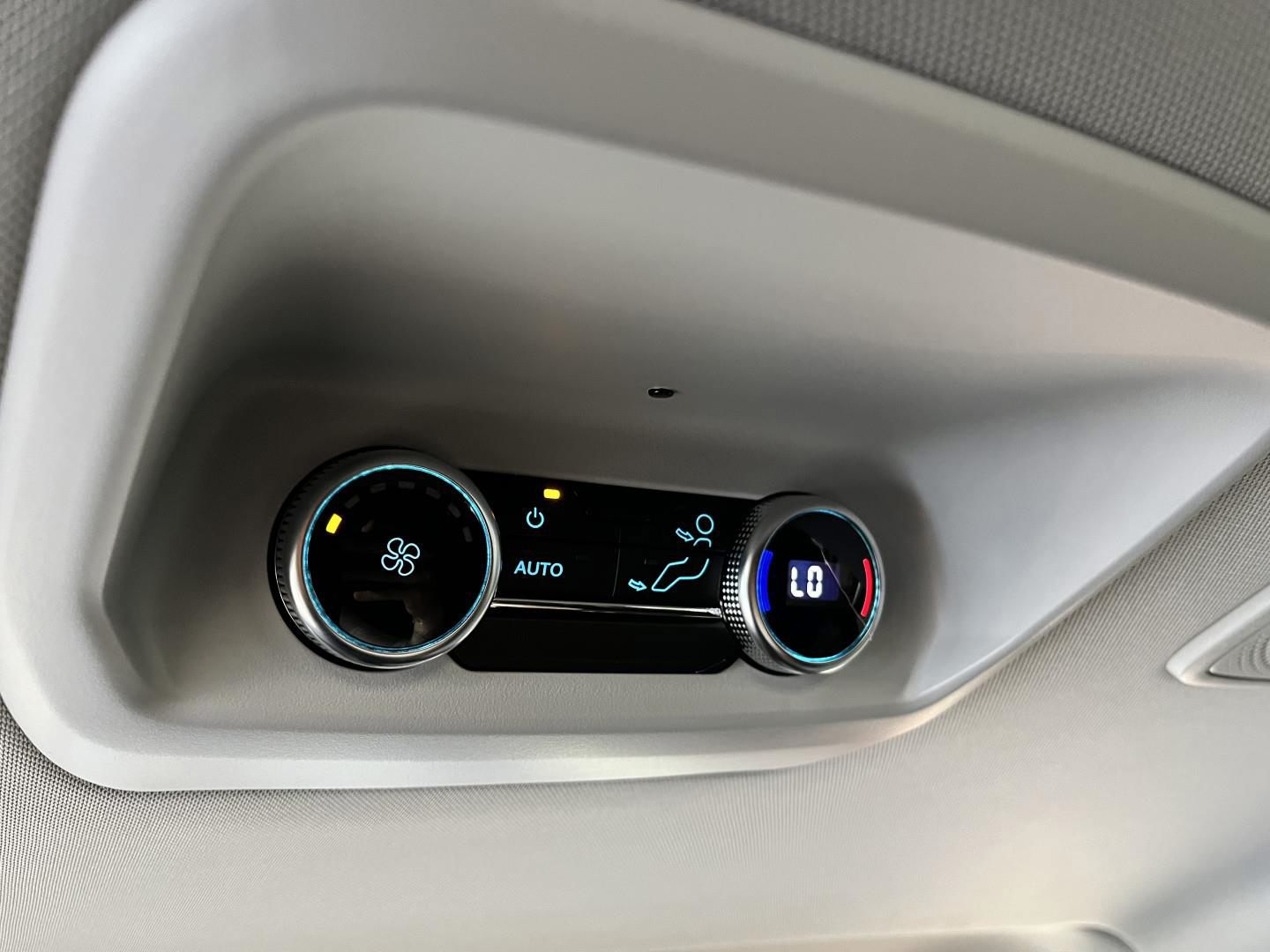 Billede af Ford E-Tourneo Custom 340 L1H1 EL Titanium X 218HK Aut.