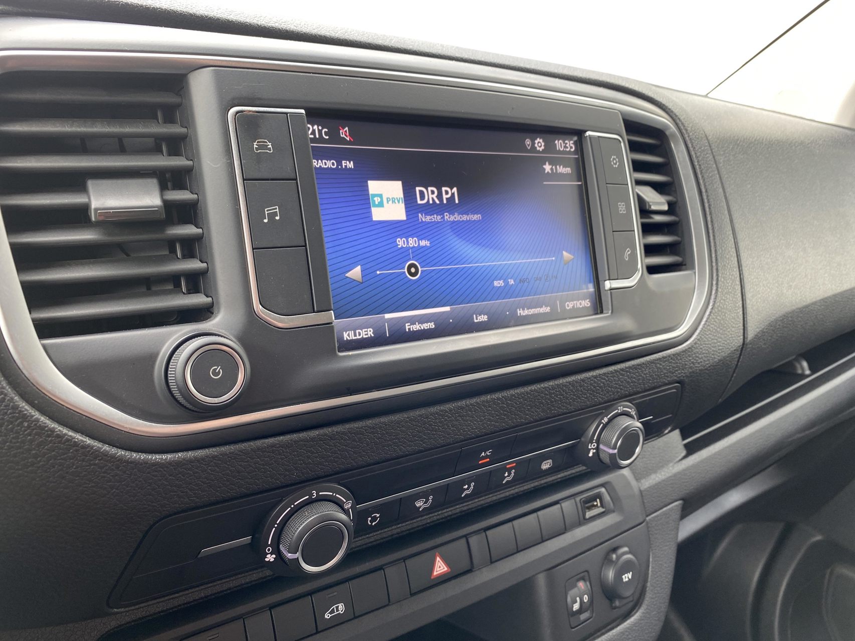 Billede af Toyota Proace Long 2,0 D Comfort Master 144HK Van 8g Aut.