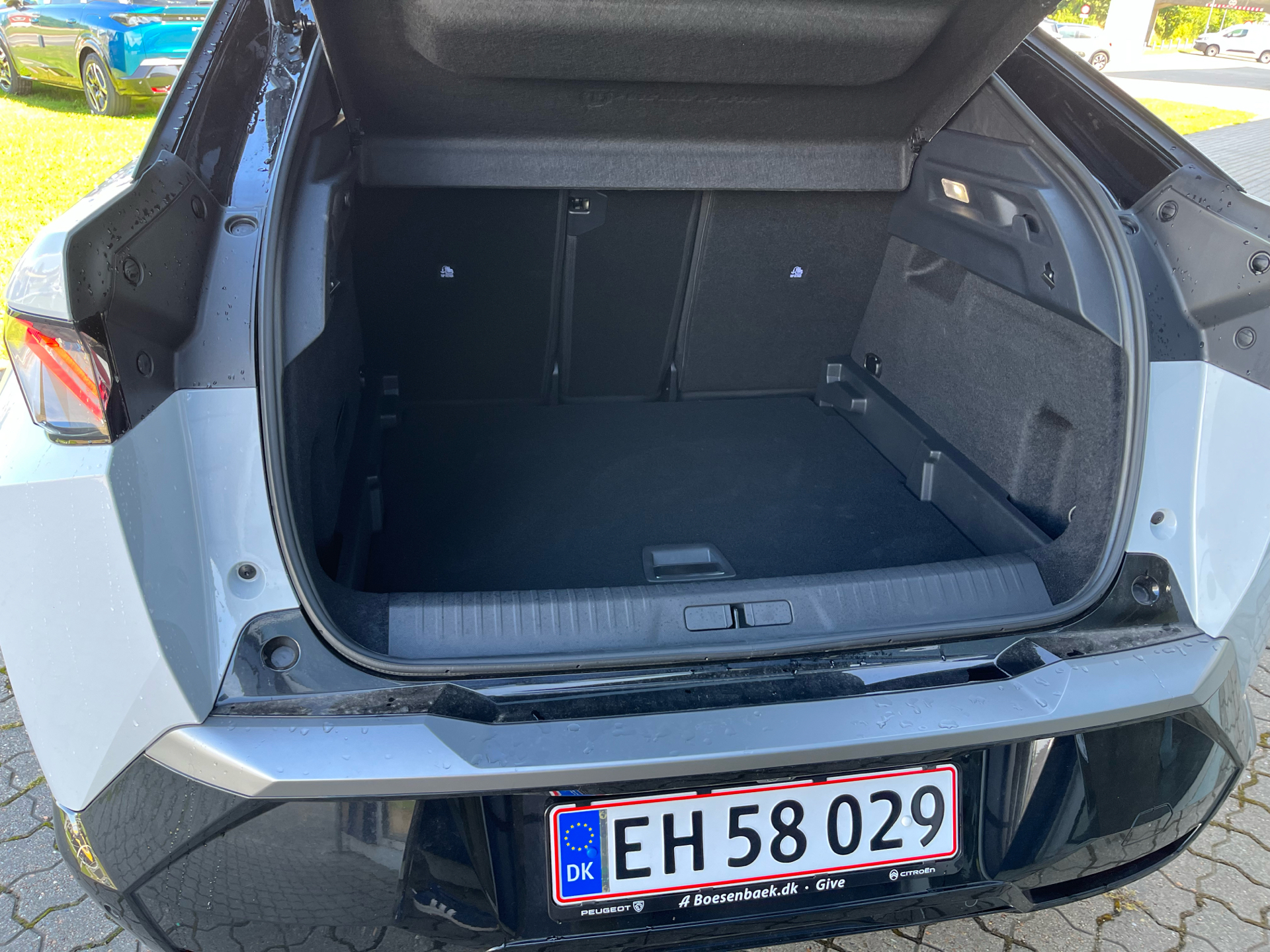 Billede af Peugeot e-3008 EL GT 210HK 5d Aut.