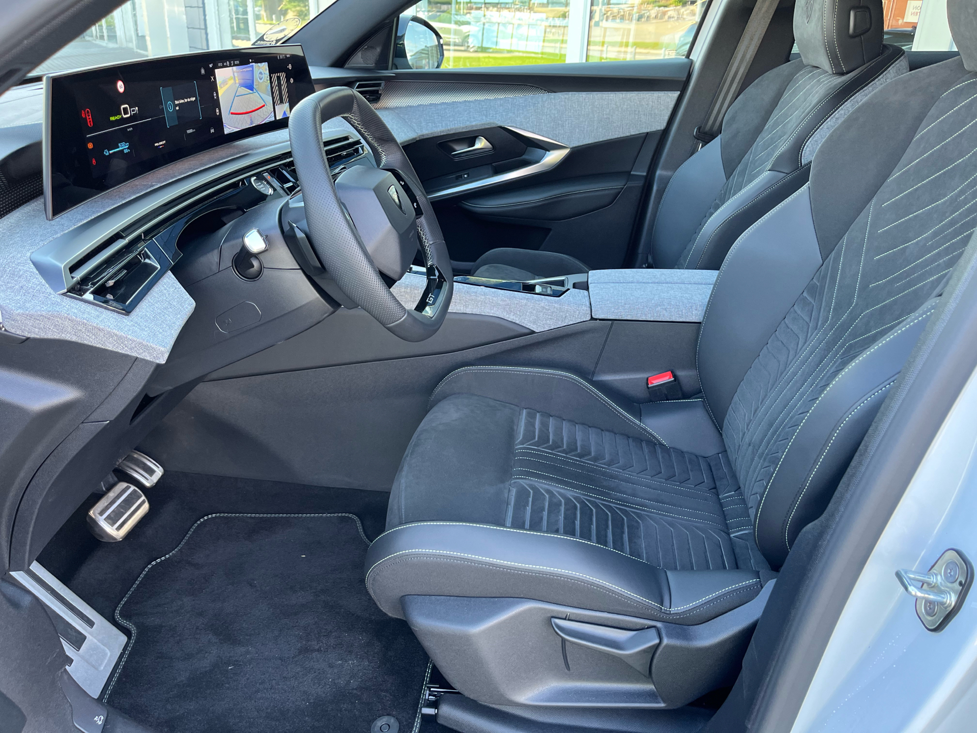 Billede af Peugeot e-3008 EL GT 210HK 5d Aut.
