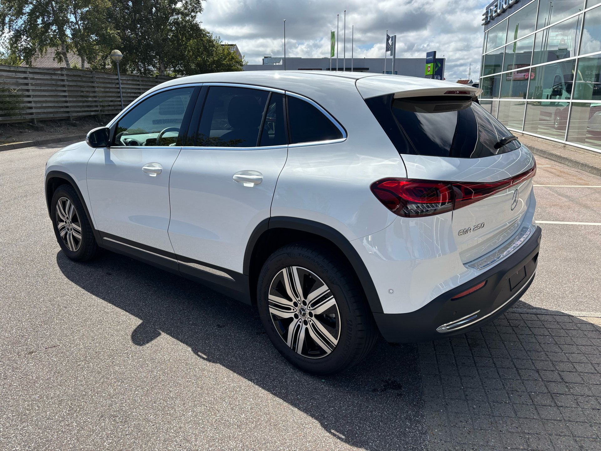 Billede af Mercedes-Benz EQA 250 EL Progressive 190HK 5d Aut.