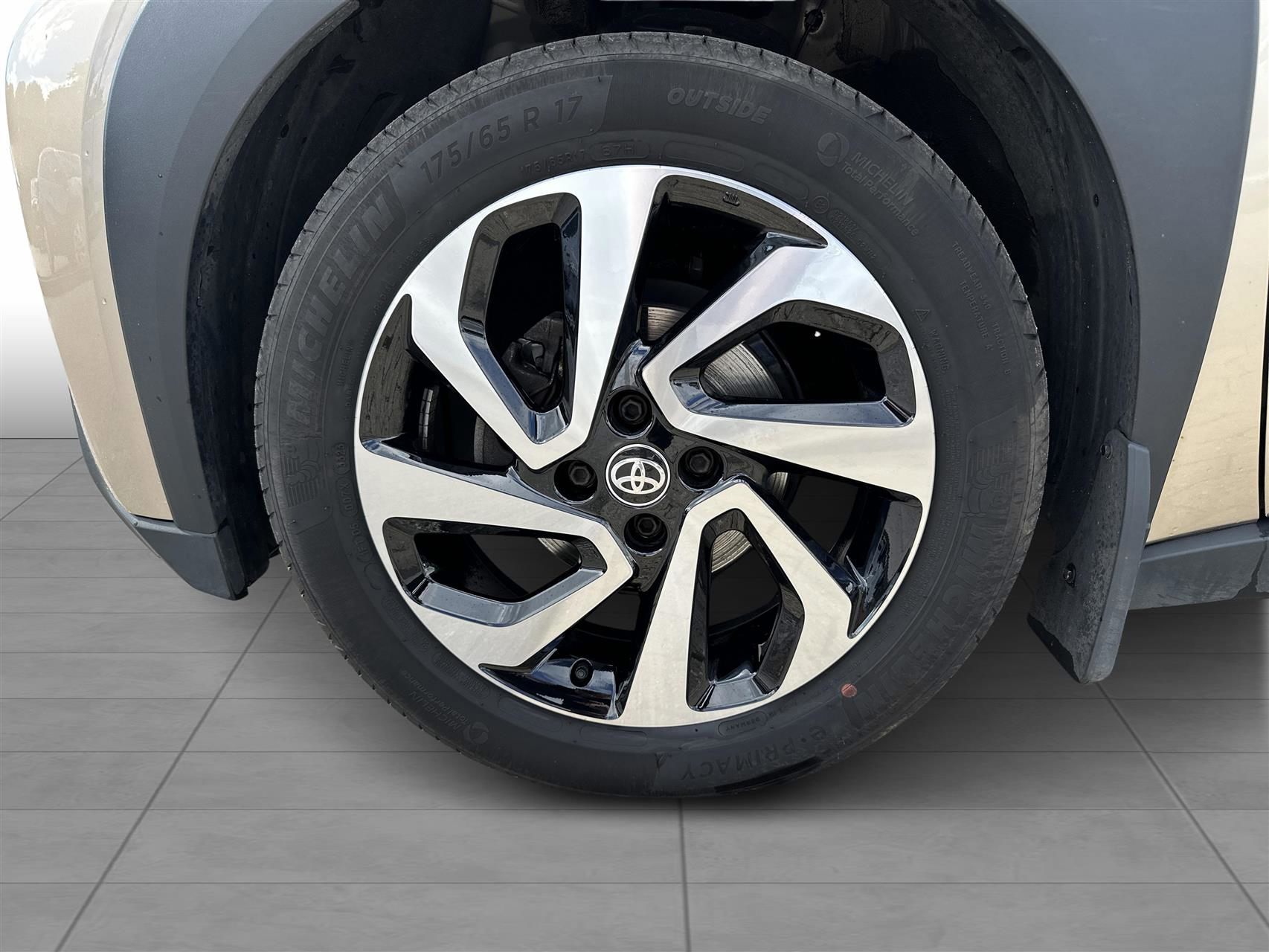 Billede af Toyota Aygo X 1,0 VVT-I Air Pulse 72HK 5d