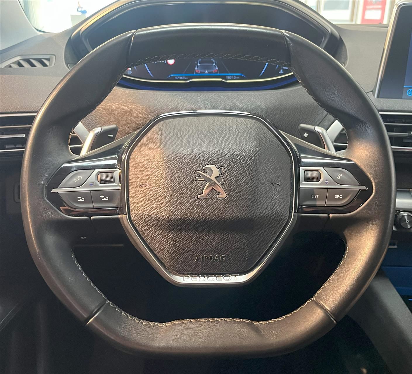 Billede af Peugeot 3008 1,5 BlueHDi Allure LTD EAT8 130HK 5d 8g Aut.