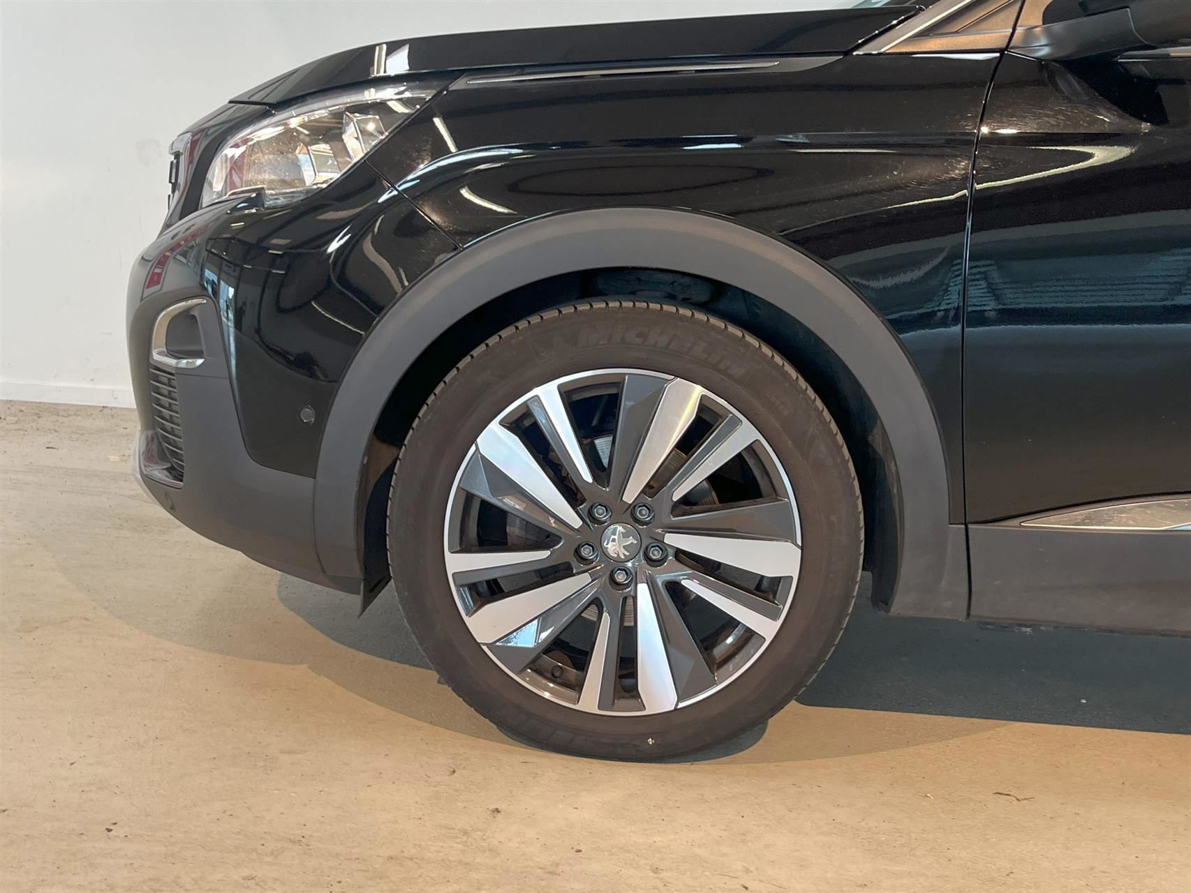 Billede af Peugeot 3008 1,5 BlueHDi Allure LTD EAT8 130HK 5d 8g Aut.