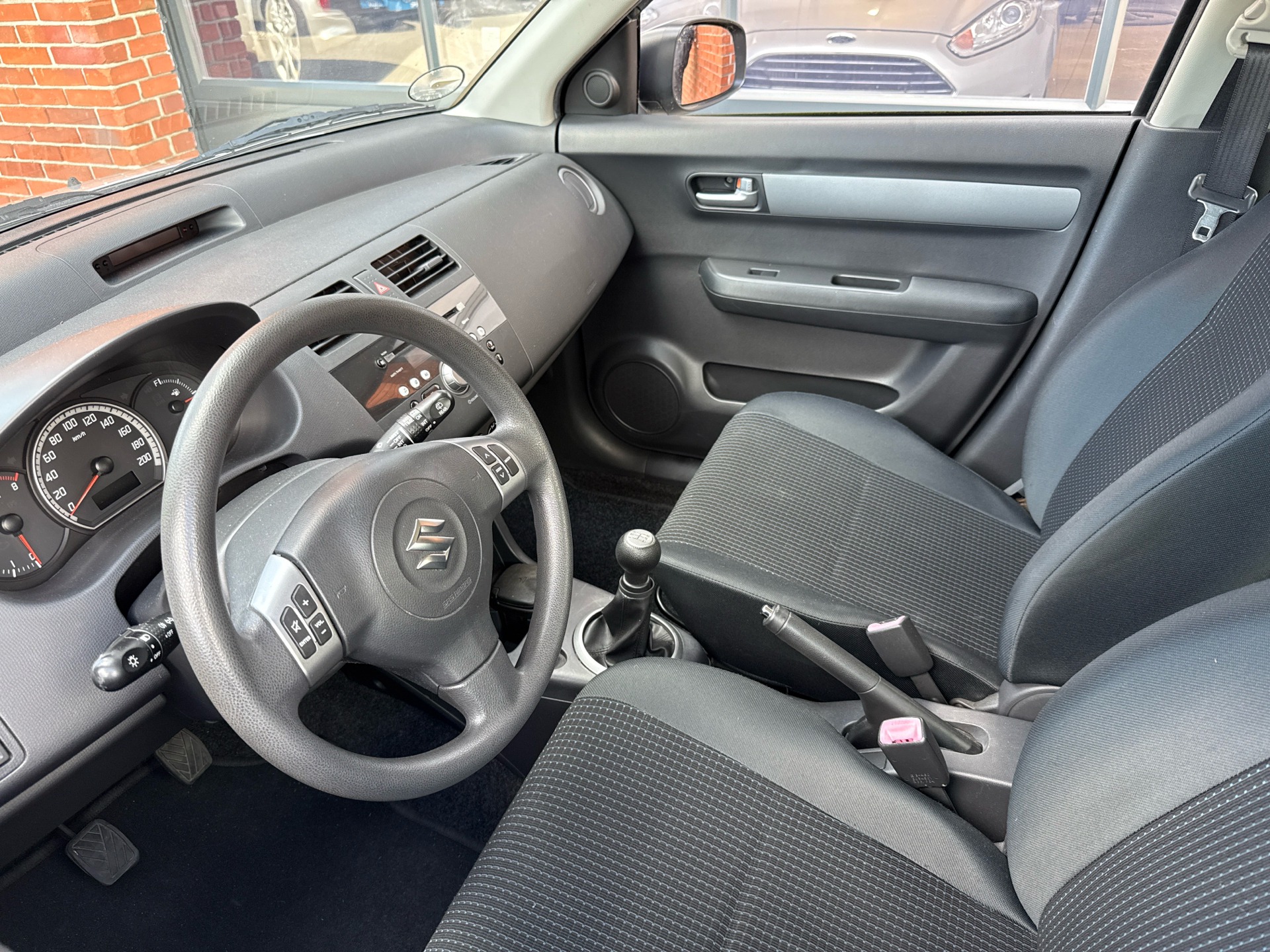 Billede af Suzuki Swift 1,3 GL 92HK 5d
