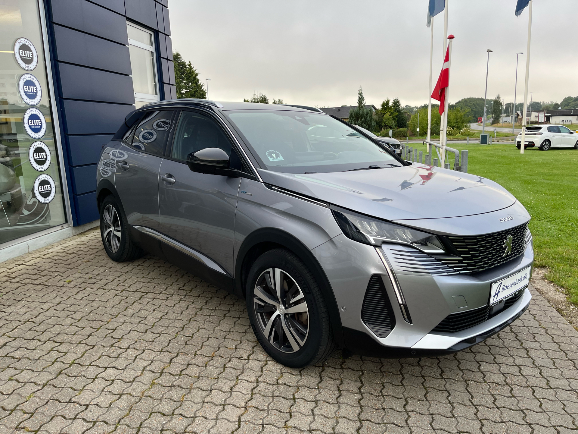 Billede af Peugeot 3008 1,6 PureTech  Plugin-hybrid Allure Pack EAT8 225HK 5d 8g Aut.