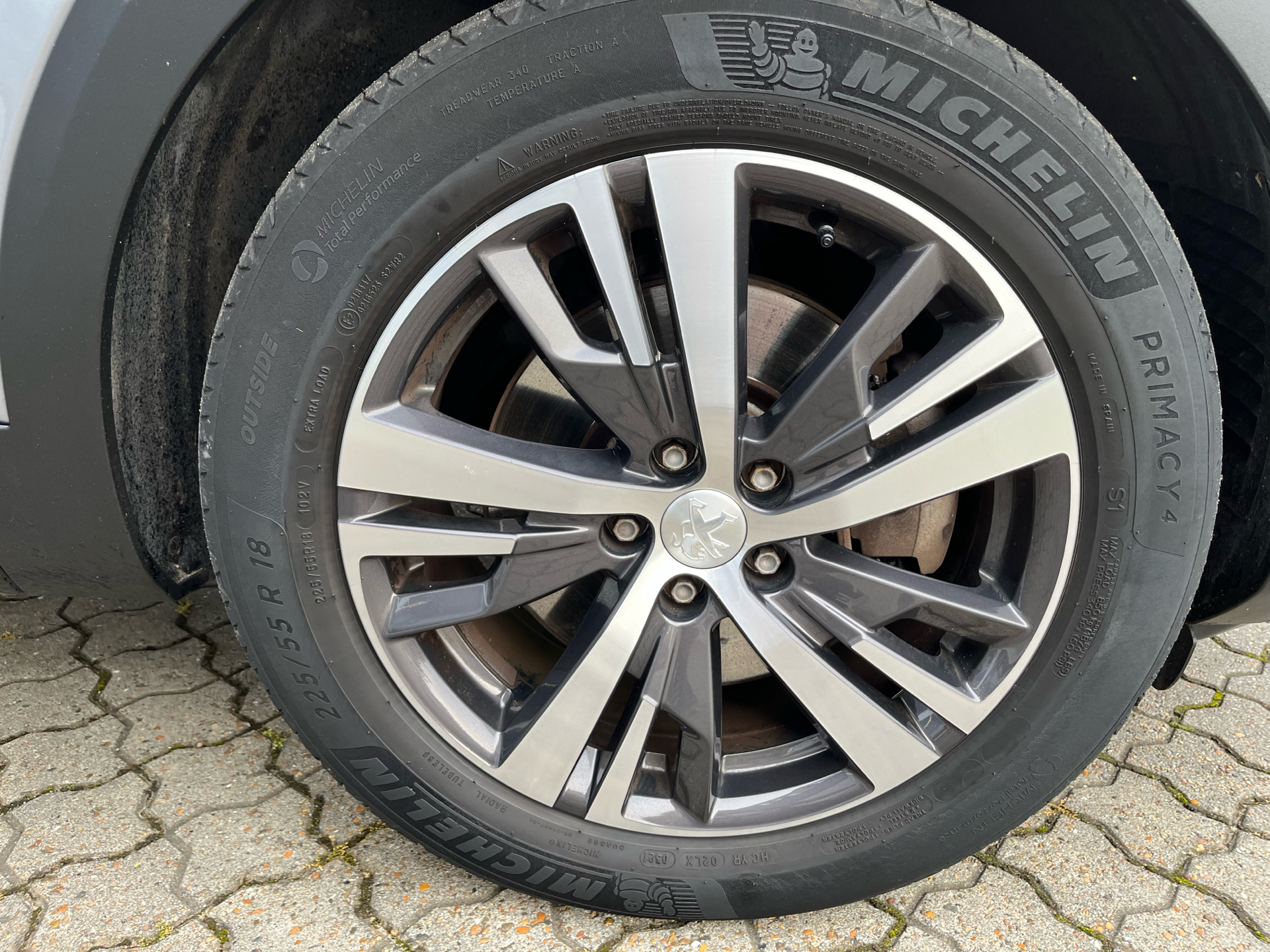 Billede af Peugeot 3008 1,6 PureTech  Plugin-hybrid Allure Pack EAT8 225HK 5d 8g Aut.