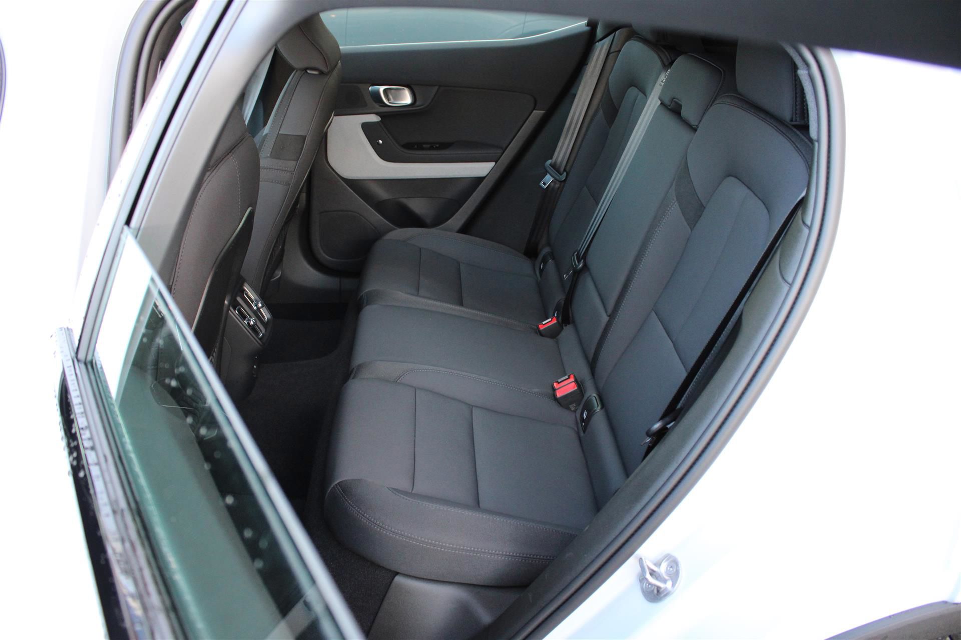 Billede af Polestar 2 EL Long range Single motor Plus 231HK 5d Aut.