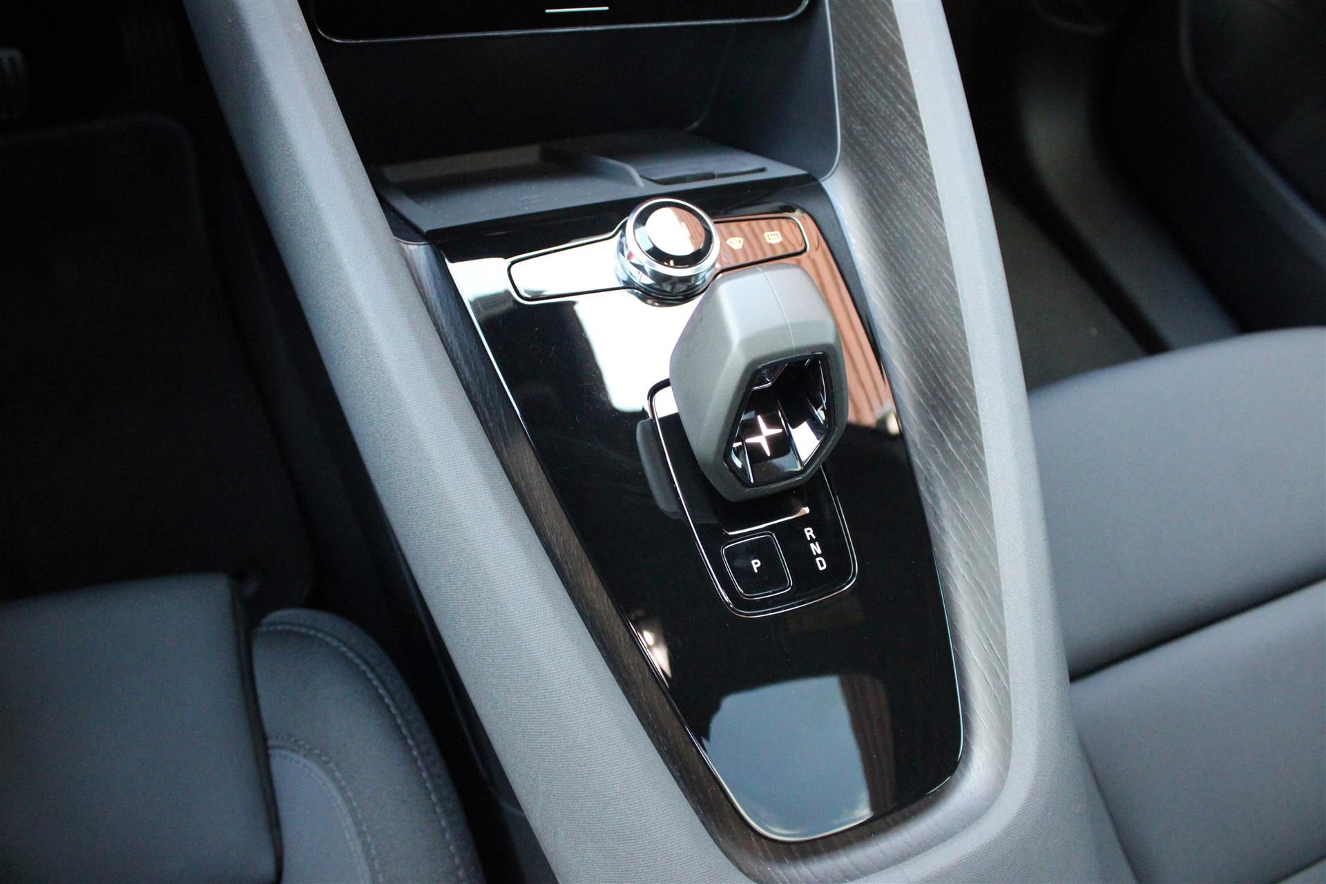 Billede af Polestar 2 EL Long range Single motor Plus 231HK 5d Aut.