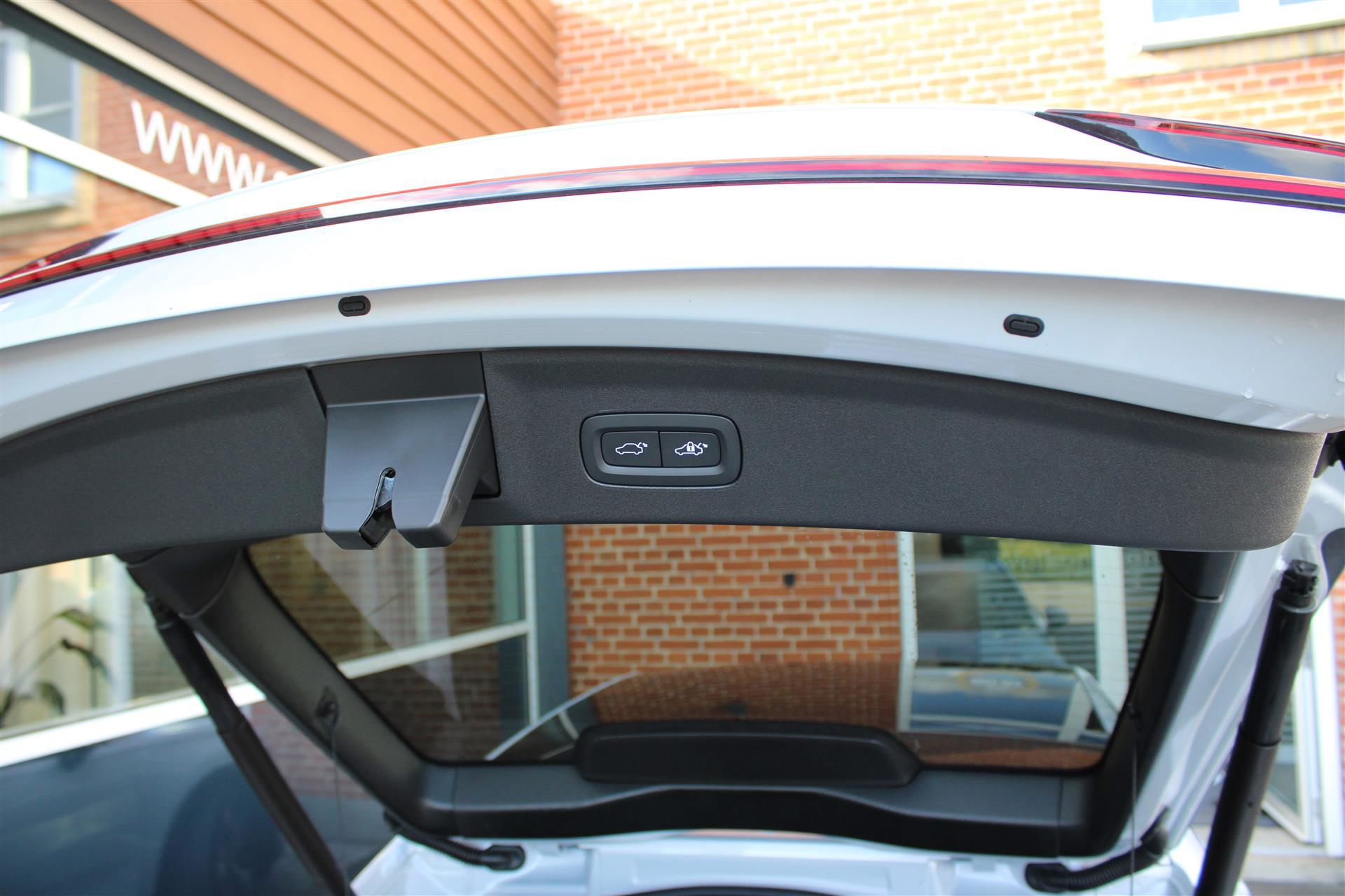 Billede af Polestar 2 EL Long range Single motor Plus 231HK 5d Aut.